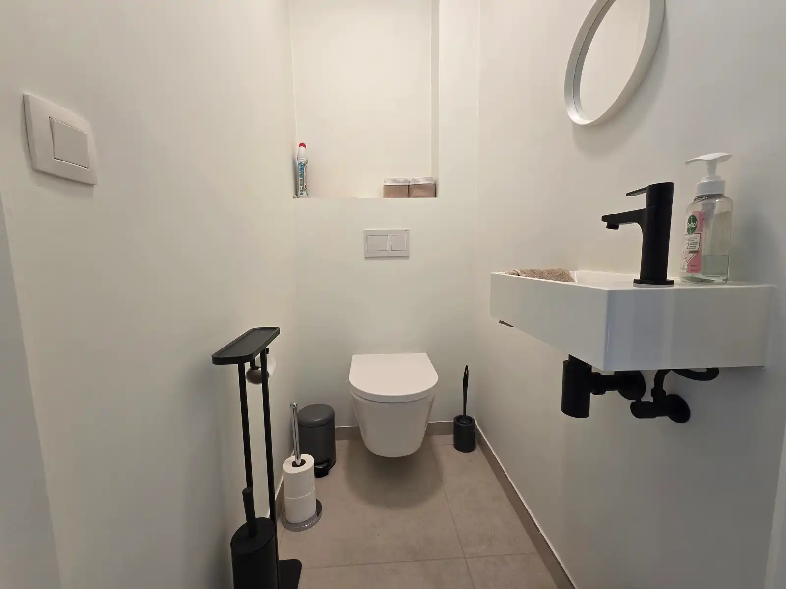 Instapklare recente woning met mooie tuin!!! foto 16
