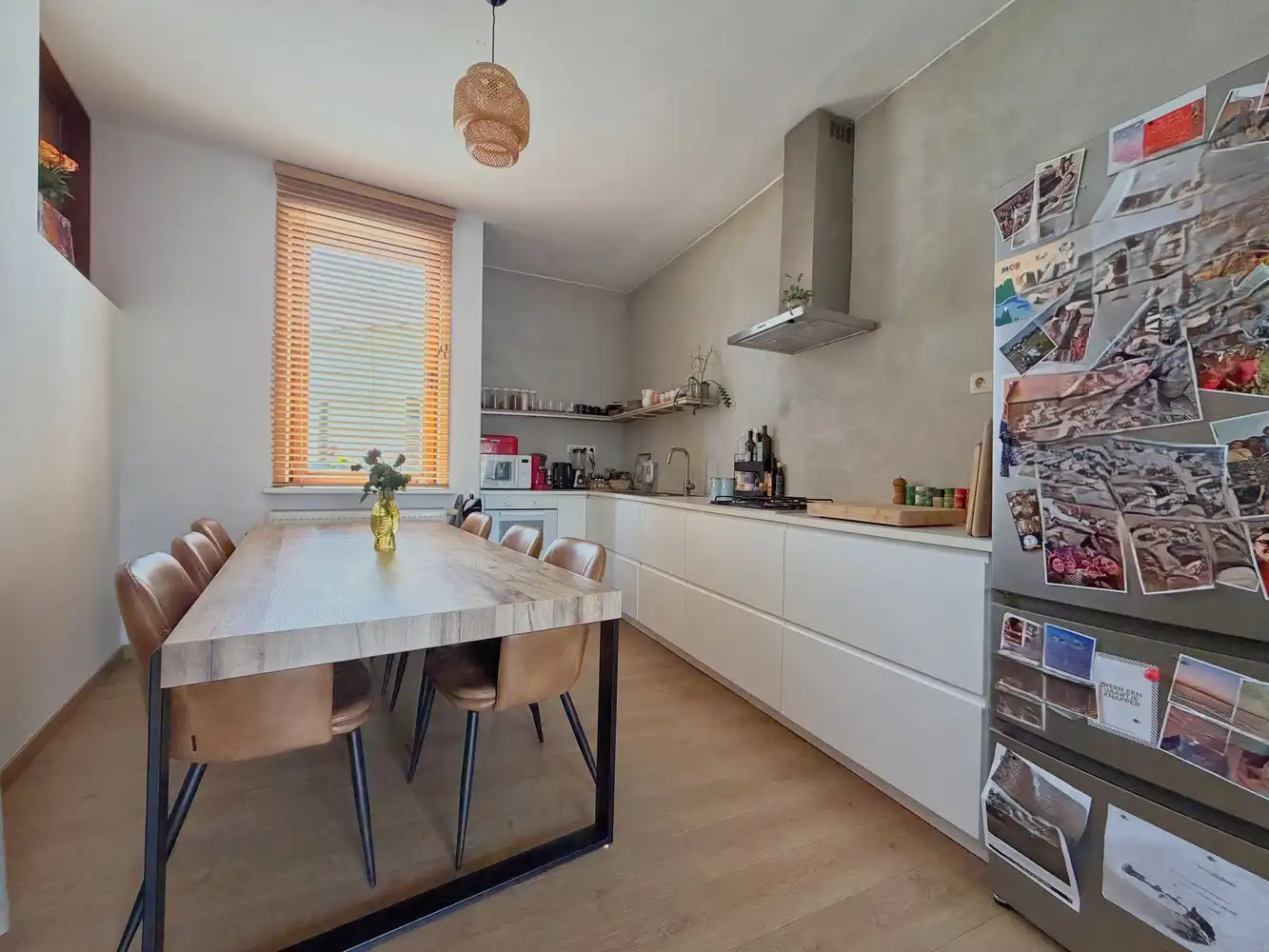 Hippe, lichtrijke woning met garage + terras in Rumbeke foto 5