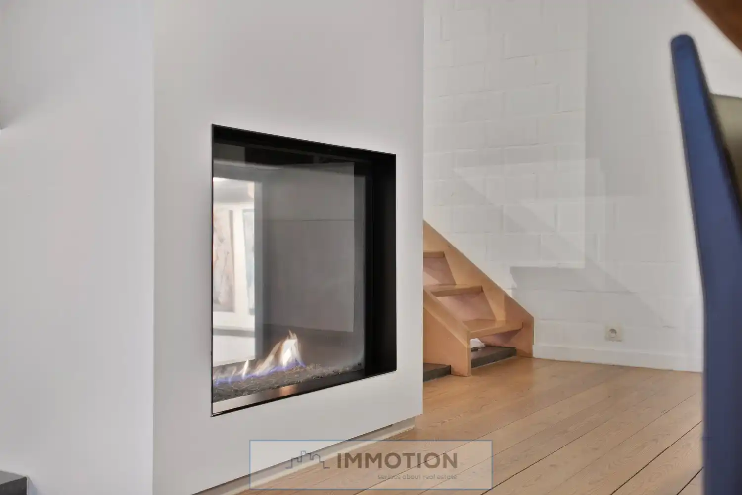 Unieke hoekwoning met twee vergunde appartementen foto 5