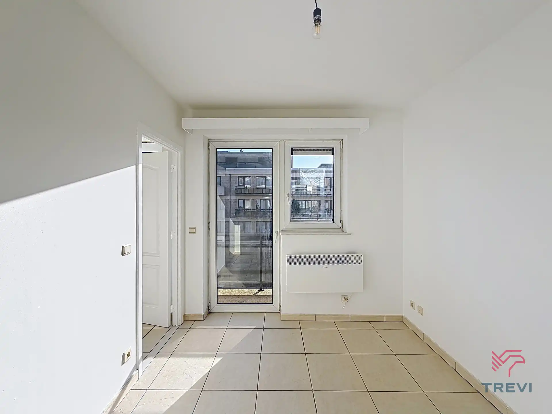 Gerenoveerd appartement met 2 slaapkamers  foto 7