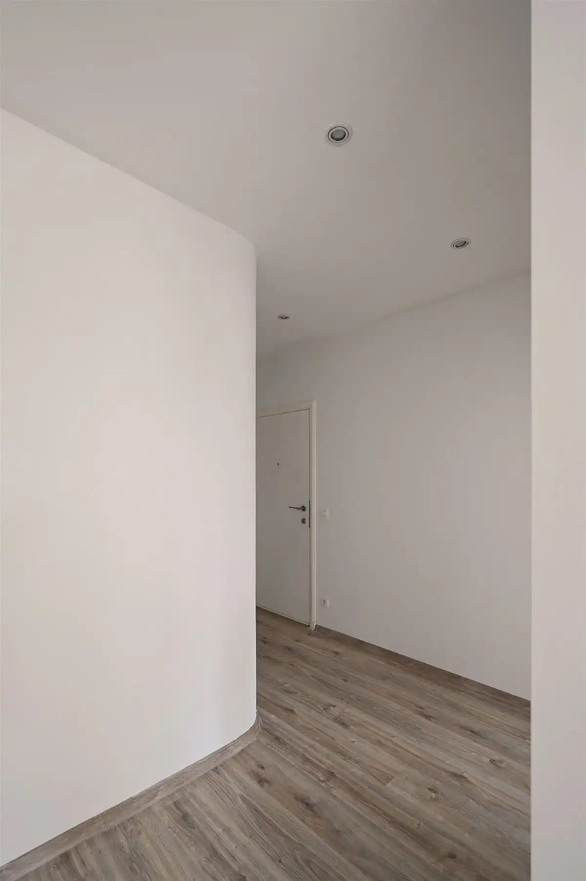 Ruim en lichtrijk appartement te Merksem foto 11