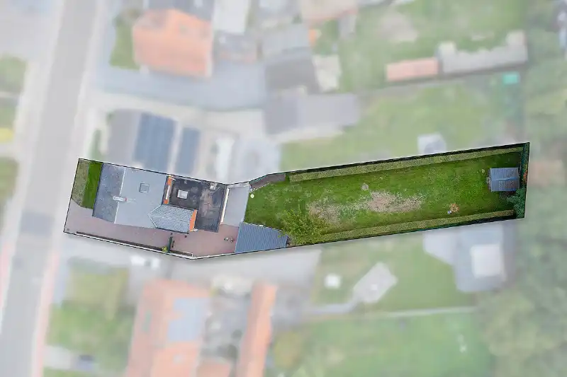TRADITIONELE WONING VLAK BIJ DE STAD EN HET KANAAL foto 3