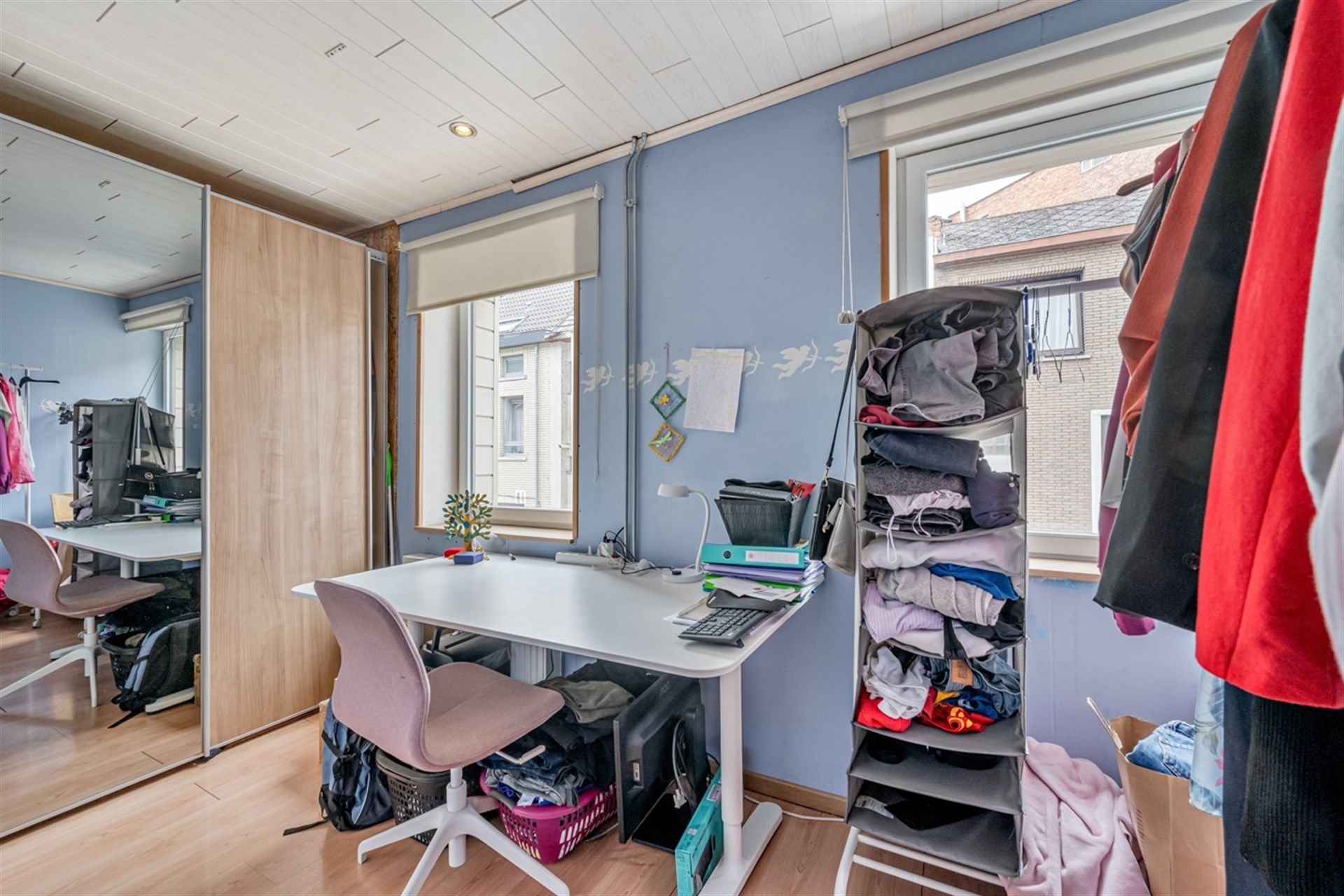 Instapklare rijwoning met 3 ruime slaapkamers, garage en tuin in hartje Aalst foto 12