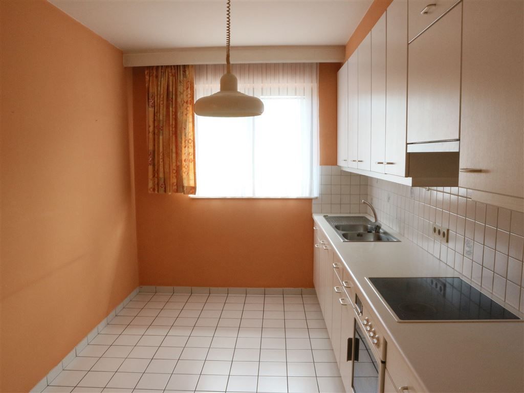 Ruim appartement op 1e verdieping met lift foto 7