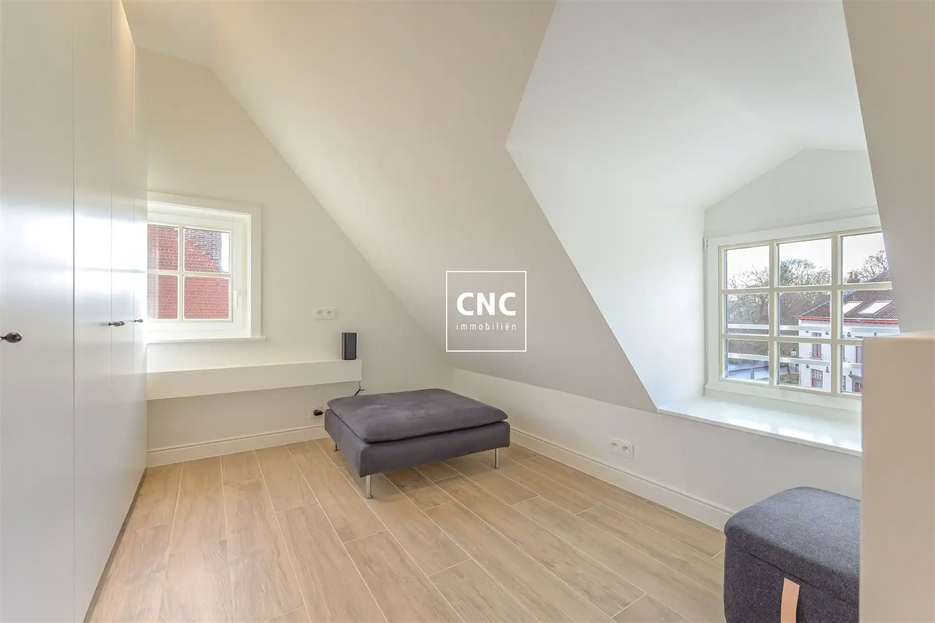 Handelspand met woonst op toplocatie in centrum van Brugge foto 18