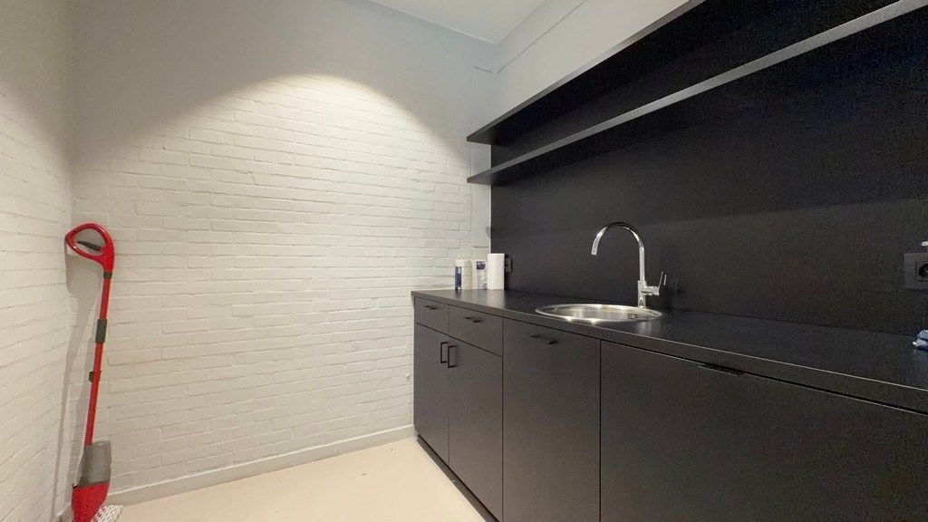 Instapklaar kantoor te huur in Hardy Building te Antwerpen foto 7