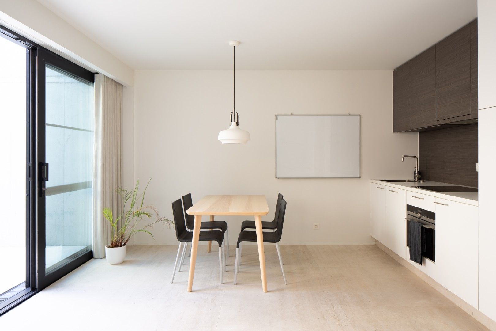 Luxueuze stadswoning opgedeeld in duplex appartement en 2 studio's foto 24