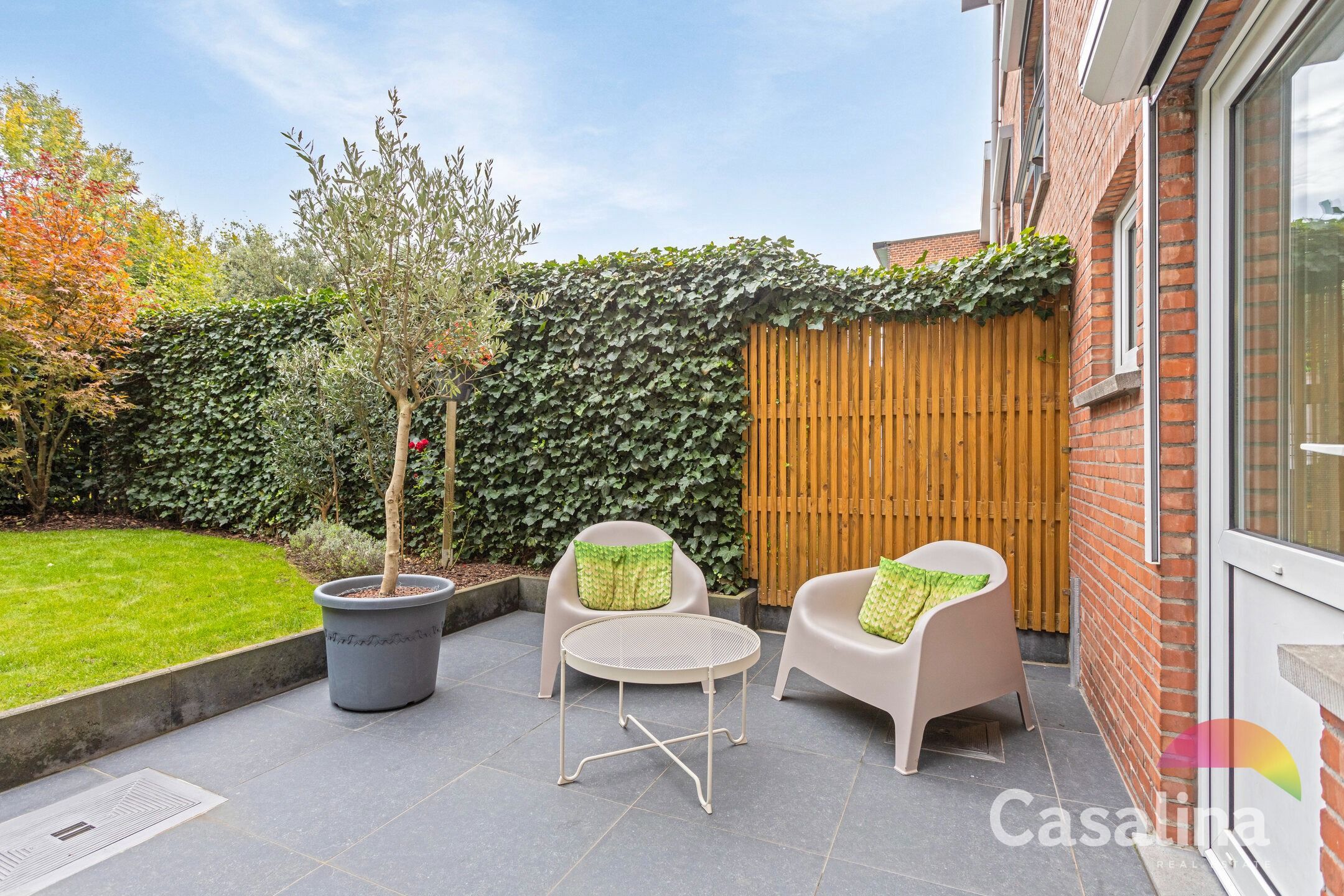 Prachtige, zeer goed onderhouden 3-gevel BEL-ETAGE woning foto 9