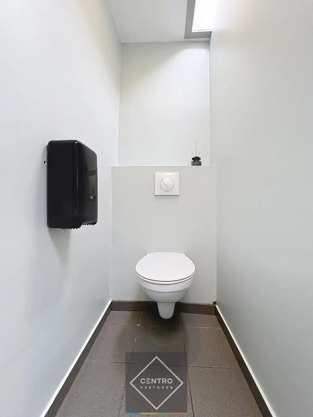 Ruim instapklaar handelspand met te renoveren woning (vroeger café Comodo en ook café Mozart) op de Grote Markt (Izegem) ! foto 19