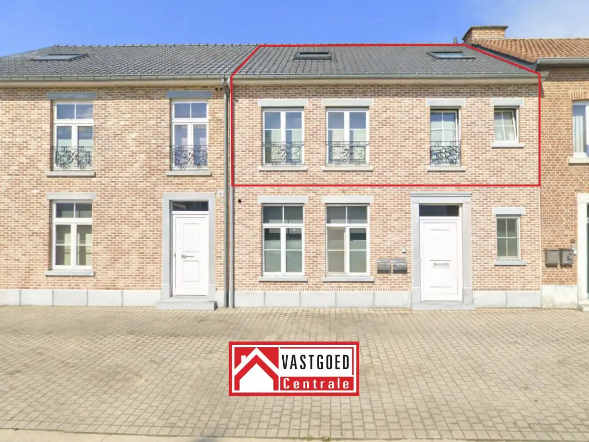 Ruim Duplexappartement met 2 slaapkamers en groot terras te Nerem (Tongeren) foto {{pictureIndex}}