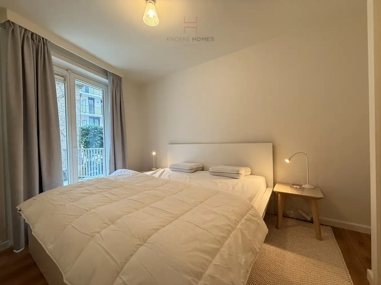 Gemeubeld twee-slaapkamerappartement met zonnig terras foto 13
