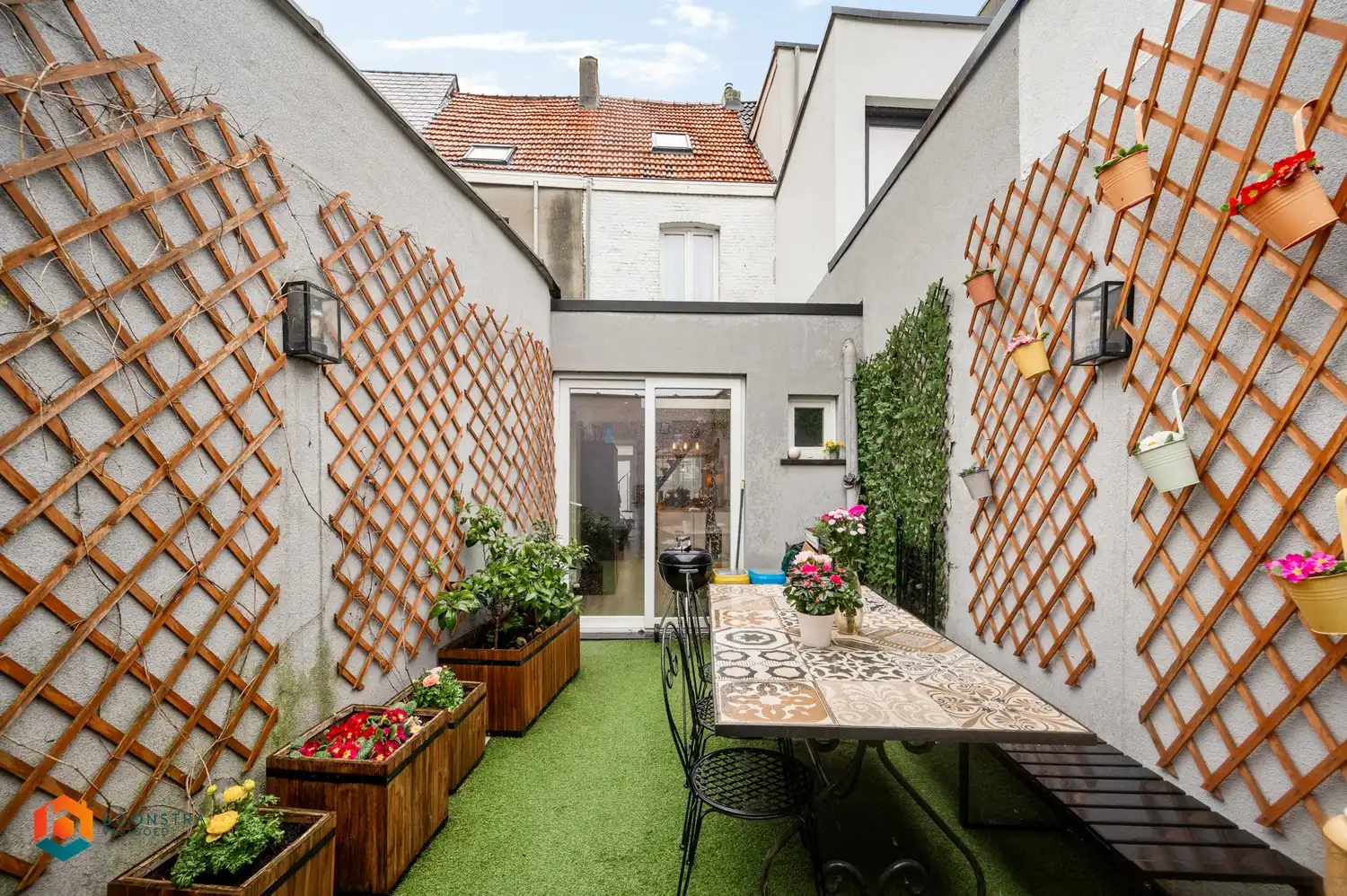 Recent gerenoveerde woning met 2 slpkrs te Mechelen foto 12