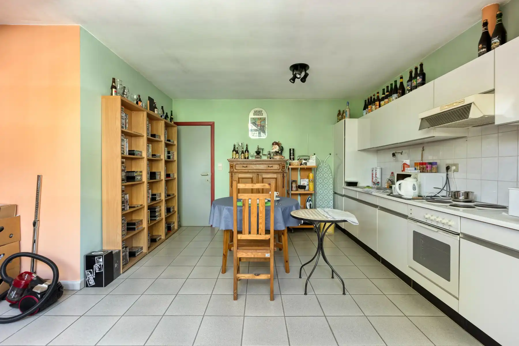 Building van drie appartementen op wandelafstand van het commercieel centrum foto 12