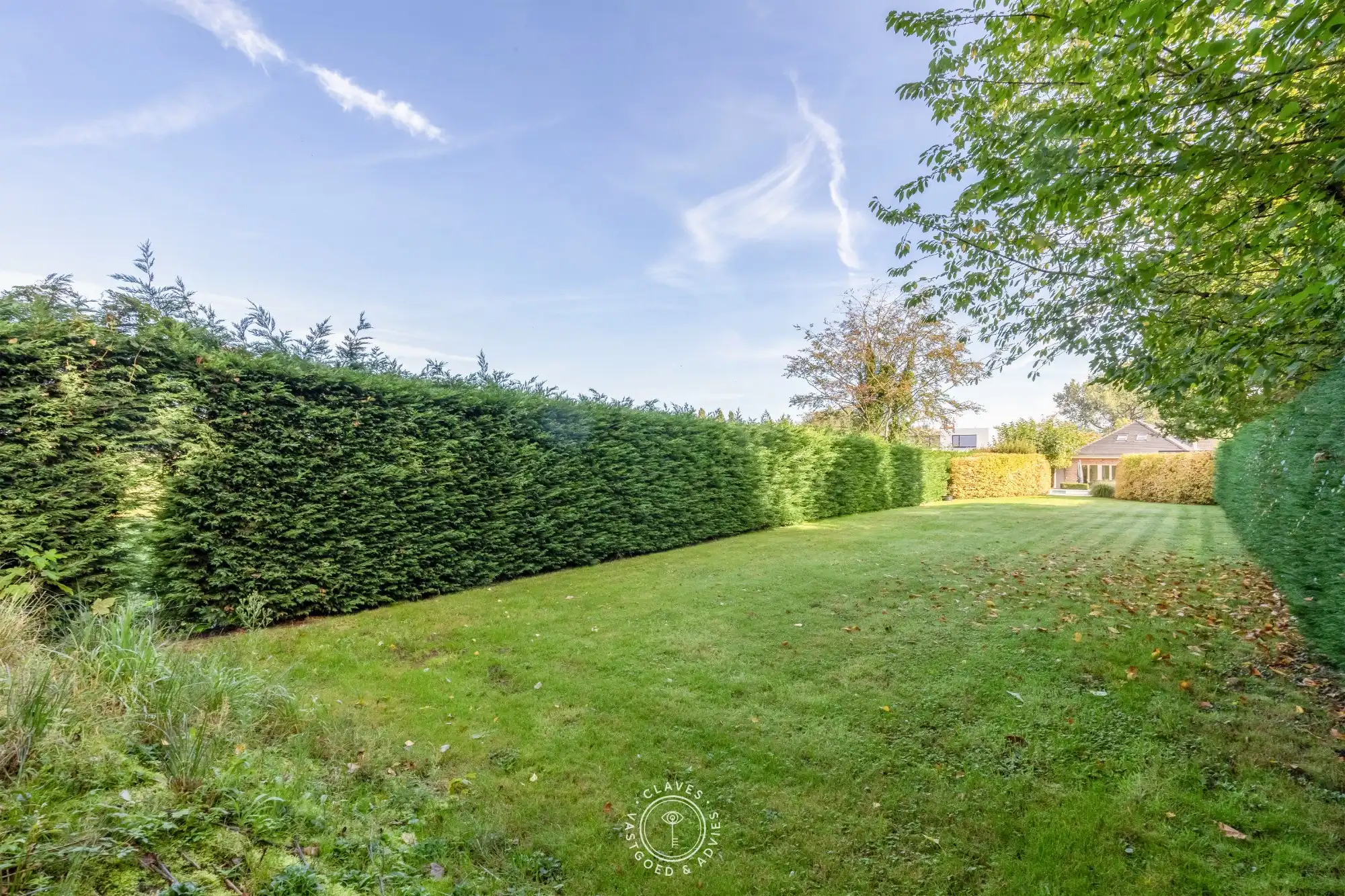 Stijlvol en kwalitatief wonen met een mooie tuin en uitzonderlijk ruime garage in Temse foto 5