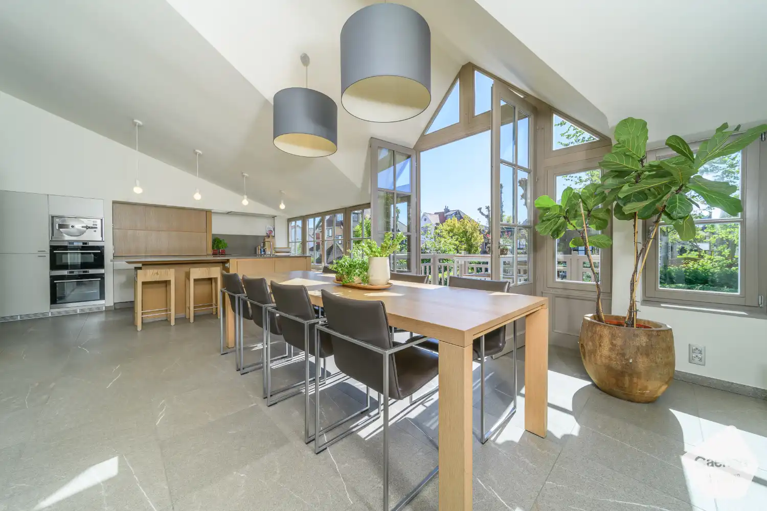 Exclusieve villa in het gegeerde Dumontwijk – luxe, rust en comfort op wandelafstand van zee foto 3