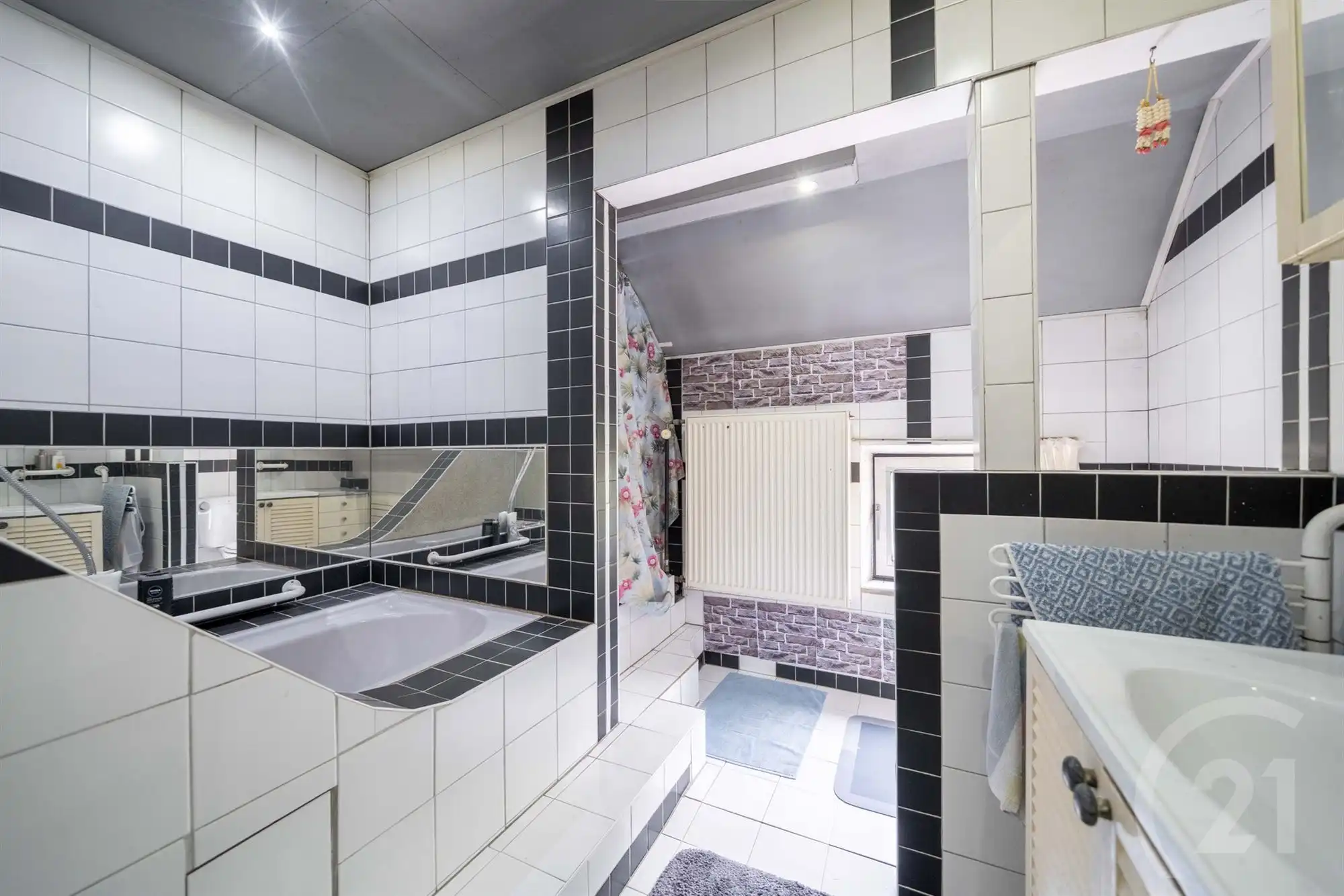 Landelijke woning met veel potentieel  foto 13