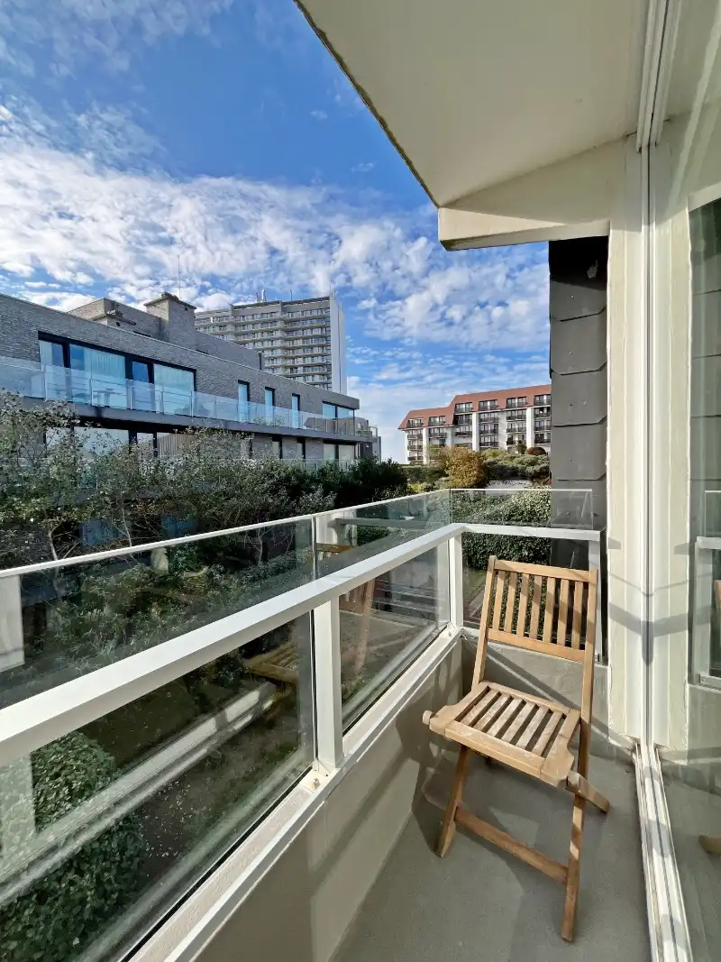 MODERN GERENOVEERDE STUDIO MET APARTE SLAAPHOEK VLAK BIJ DE ZEE EN HET SYCOD foto 15