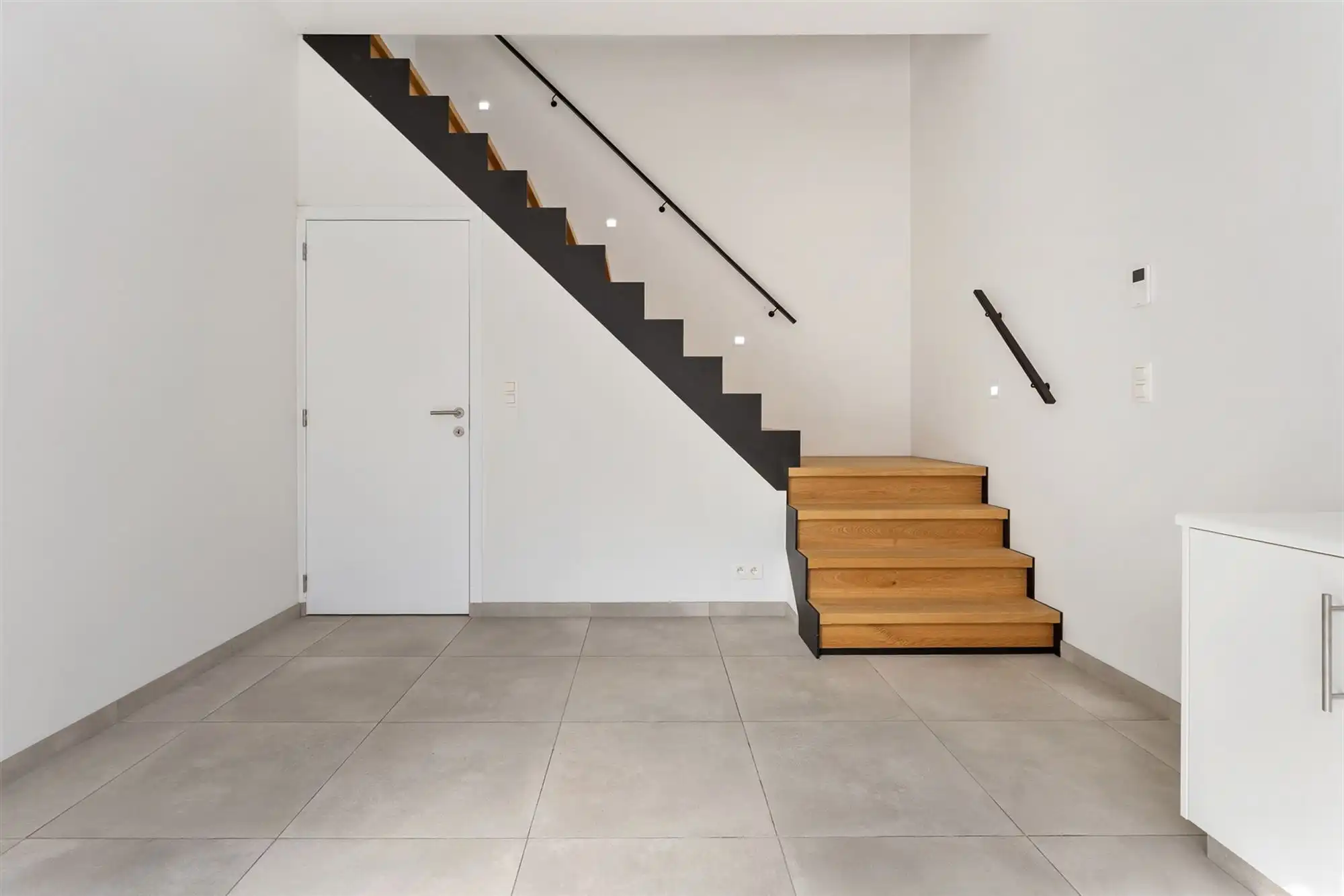 RECENT GERENOVEERDE WONING (175M²) MET HOBBY-/WERKRUIMTE VAN 212M² IN HASSELT CENTRUM foto 12