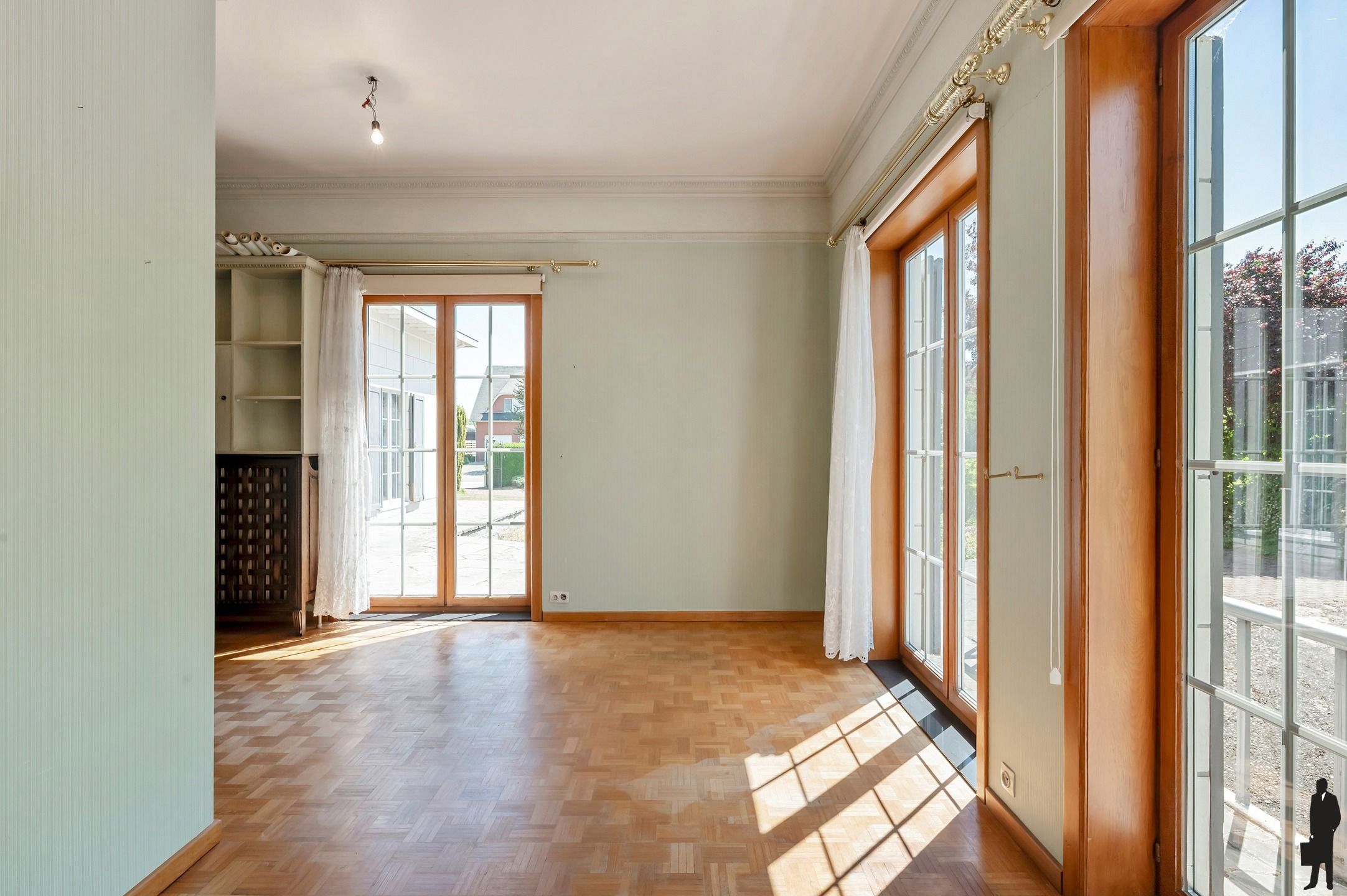 Uitzonderlijk gelegen villa nabij groen op grond van 2.785m² foto 14