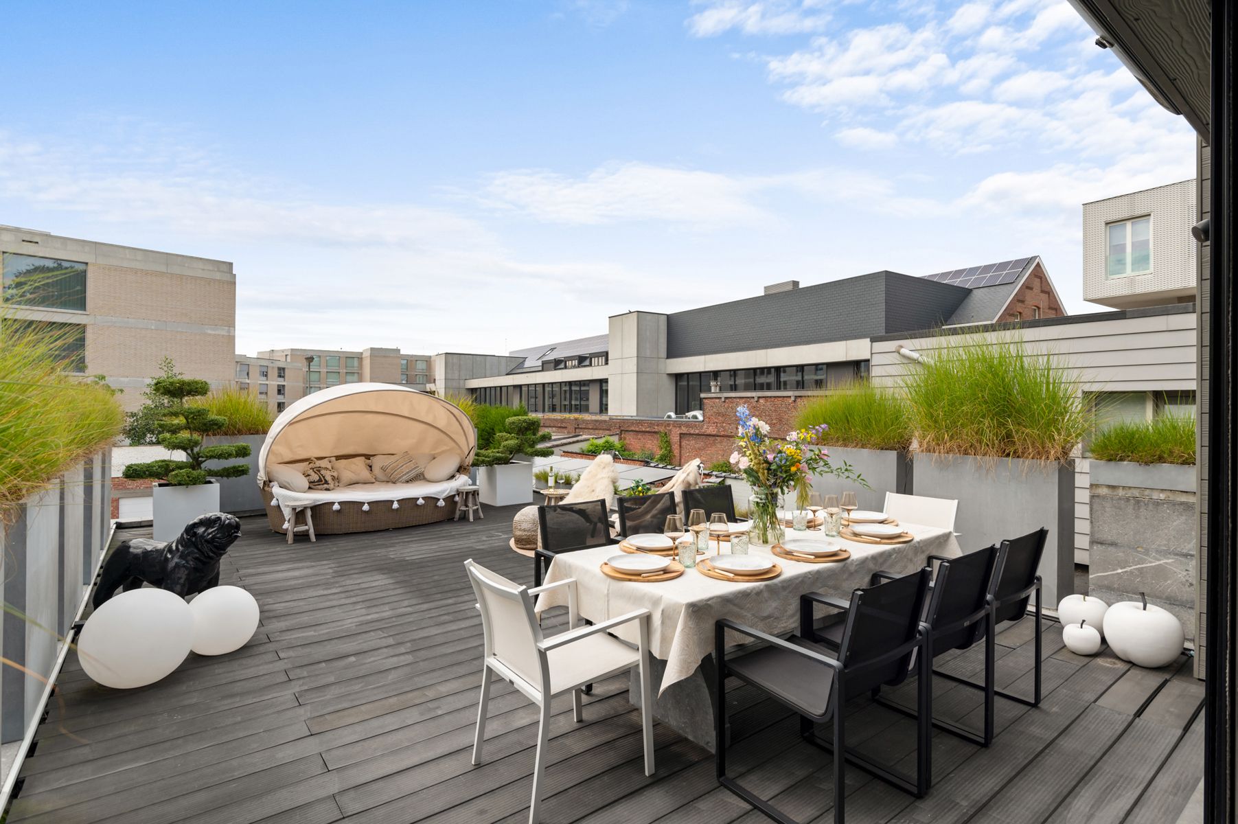 Degelijk gerenoveerde woning aan de Vesten te Lier. foto 21
