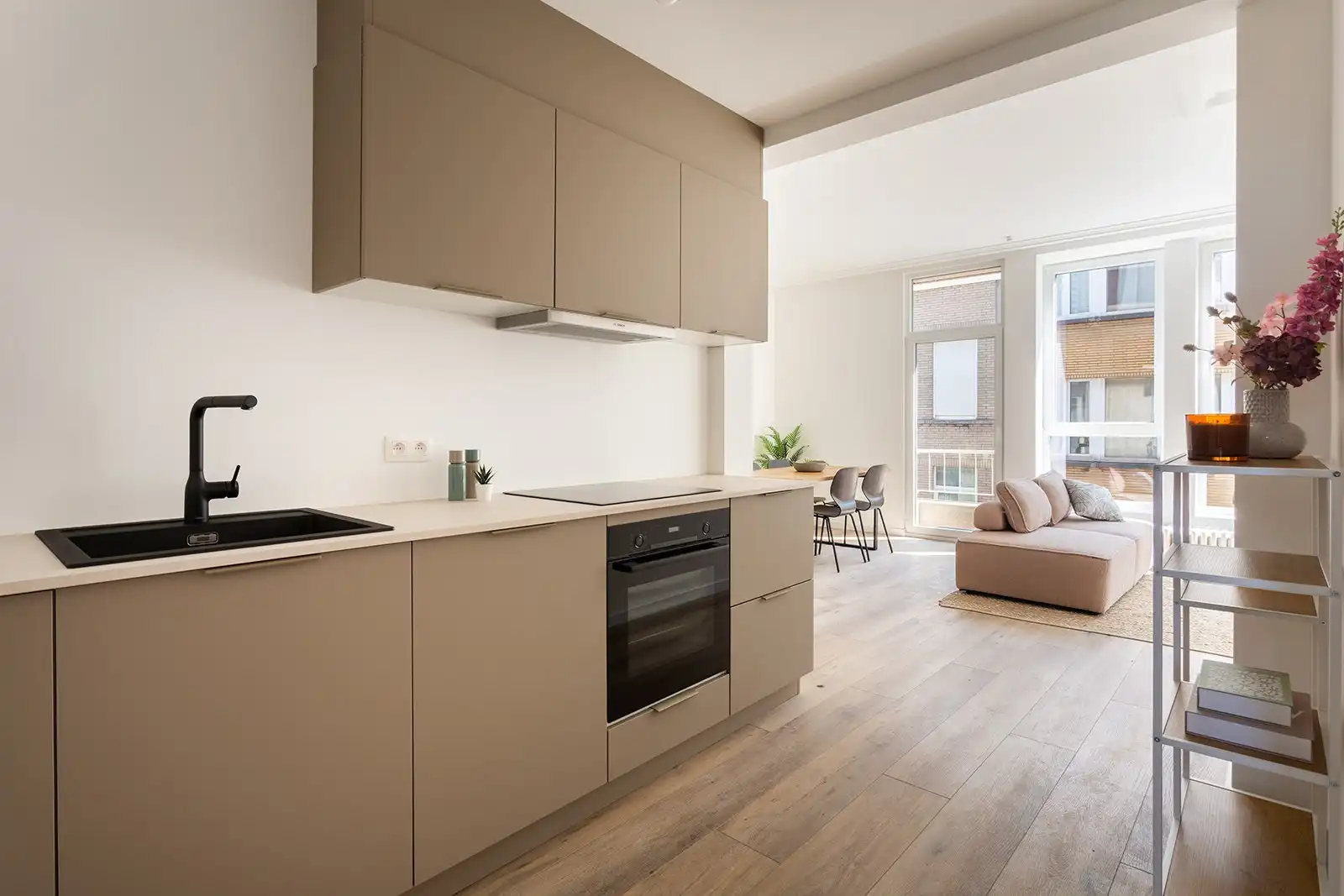 Instapklaar wonen in hartje Antwerpen-Noord foto 6