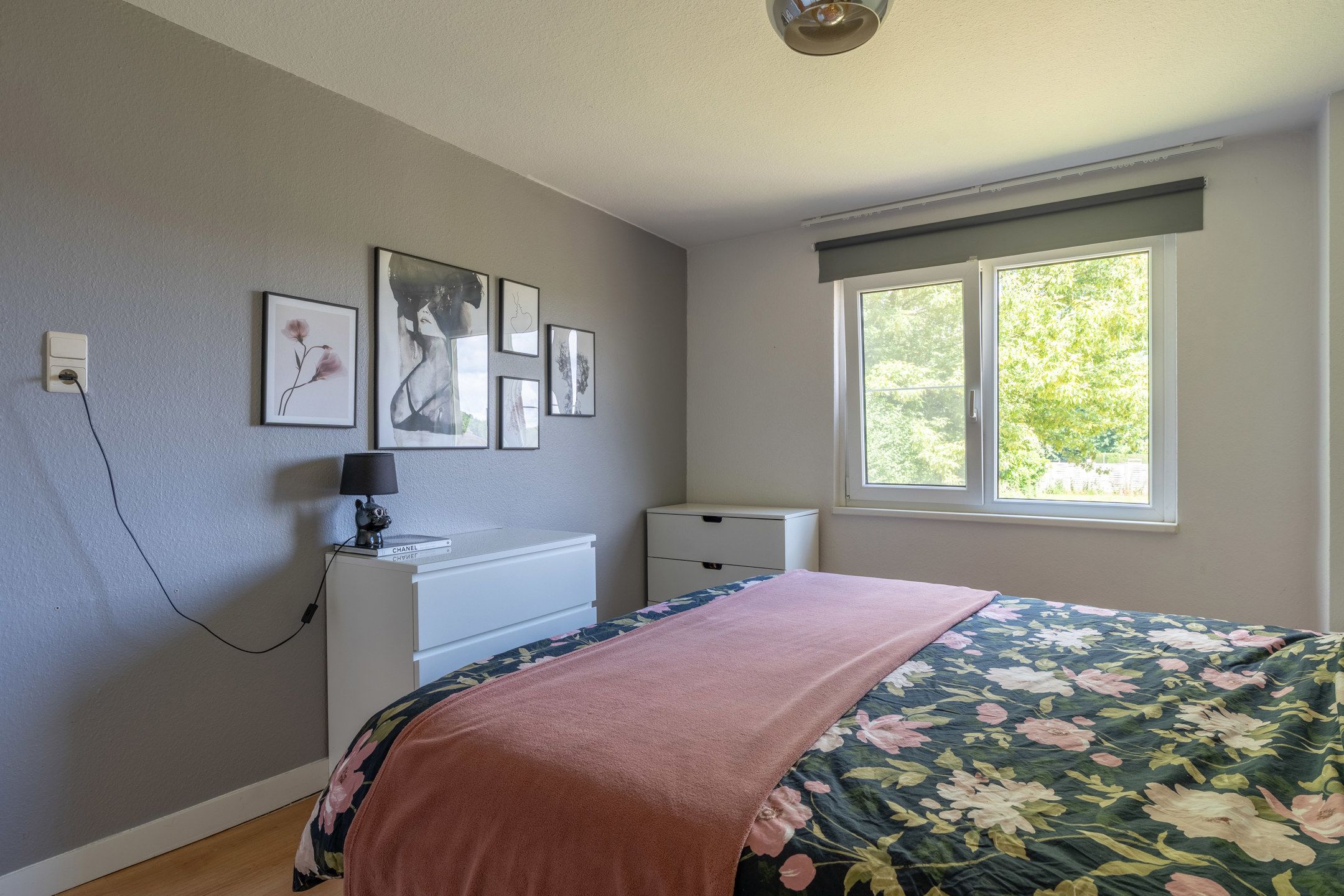 Woning bestaande uit twee appartementen op 985m² perceel. foto 20