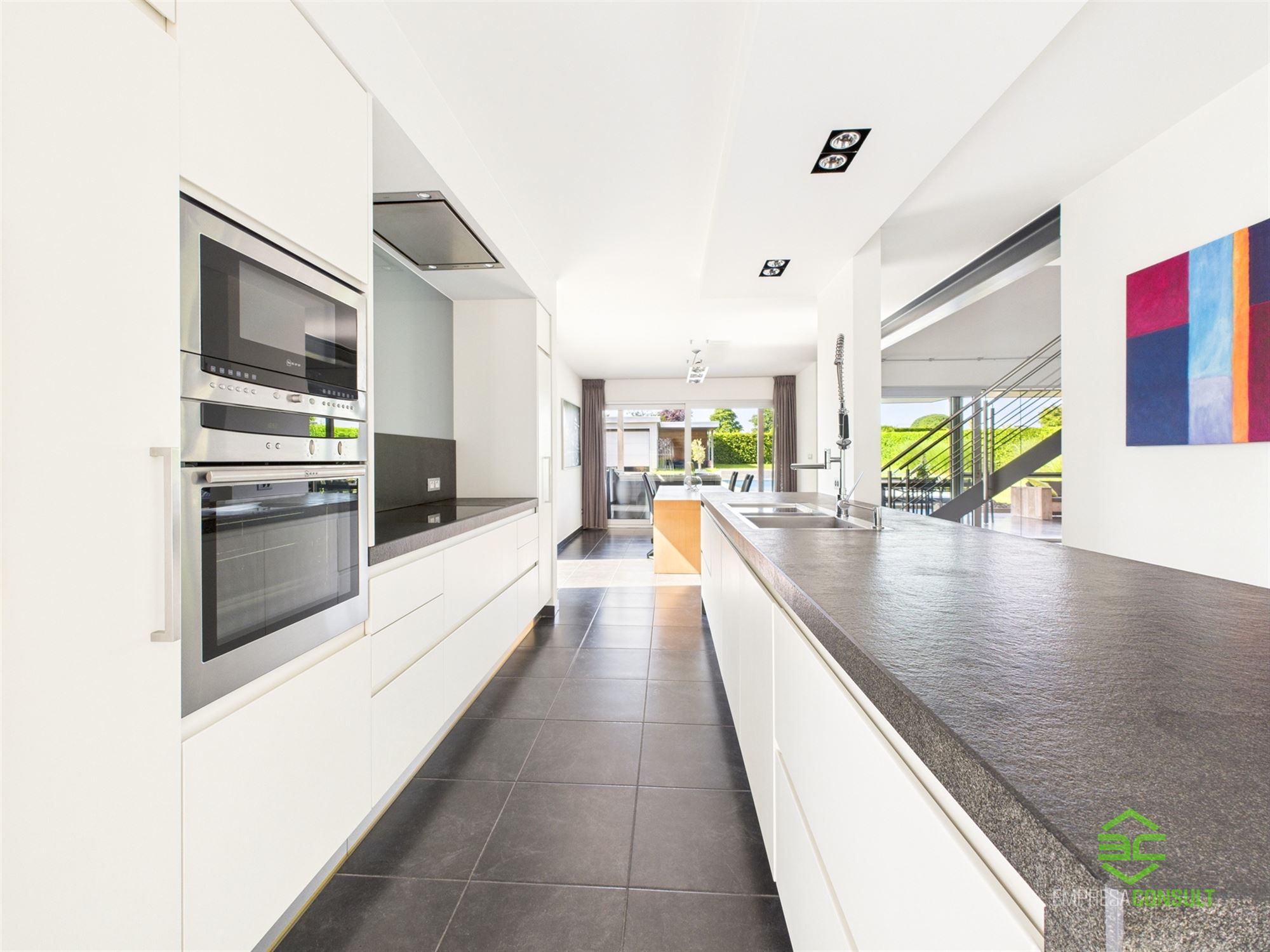 Prachtige villa met 4 slpk op een rustige locatie! foto 10