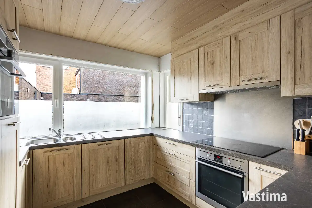 Halfopen woning met prachtige tuin en ruimte om te groeien foto 8