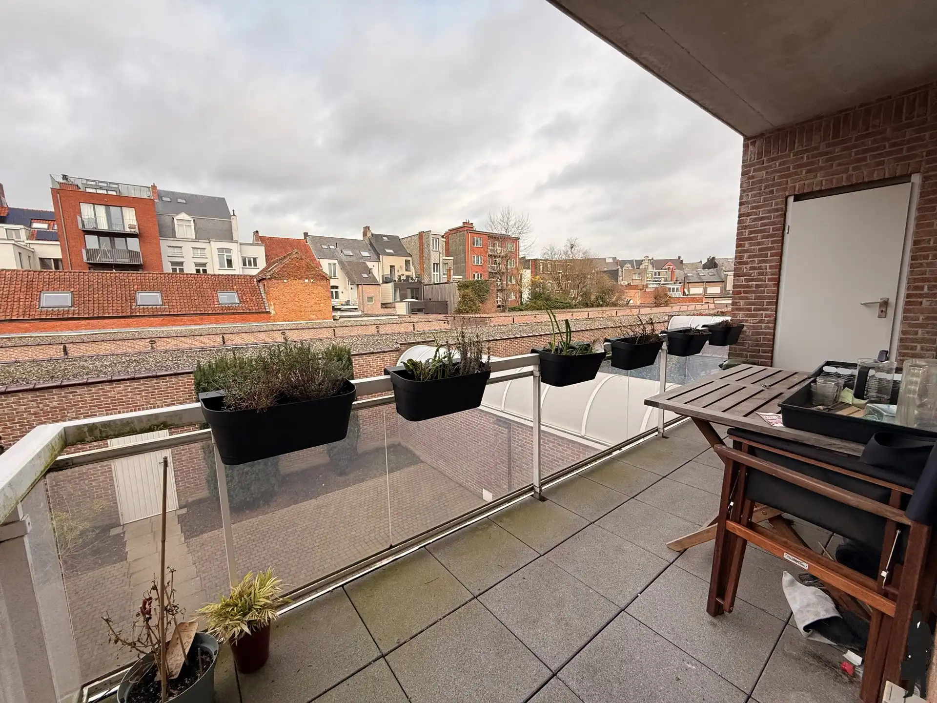 Ruim appartement met 2 slk en terras op top ligging in Lier. foto 6