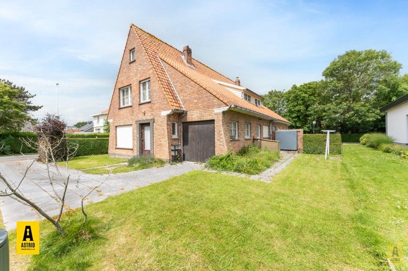 Ontdek deze charmante woning in het hart van Bredene! foto 4