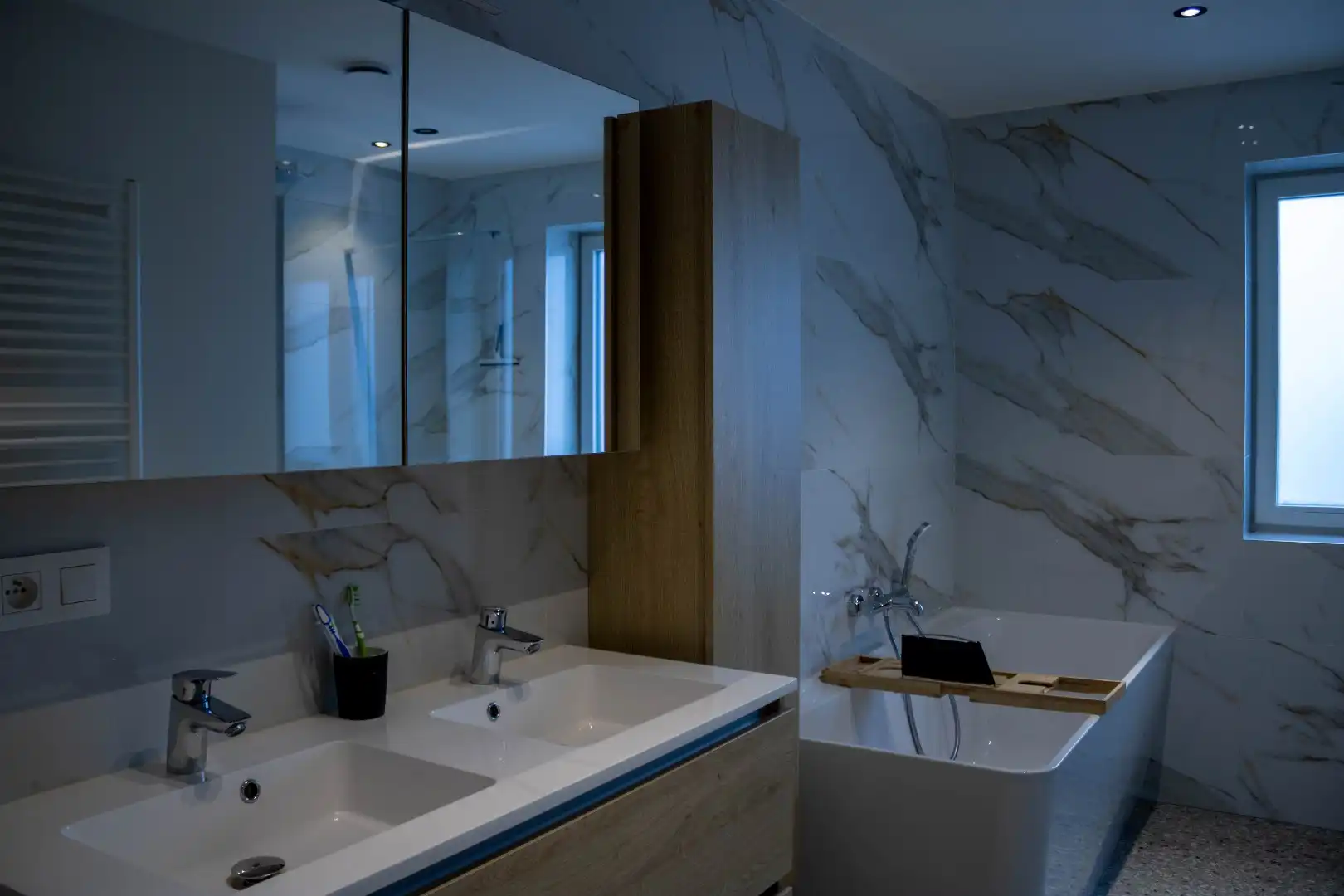 Ruime woning te Dudzele! foto 10