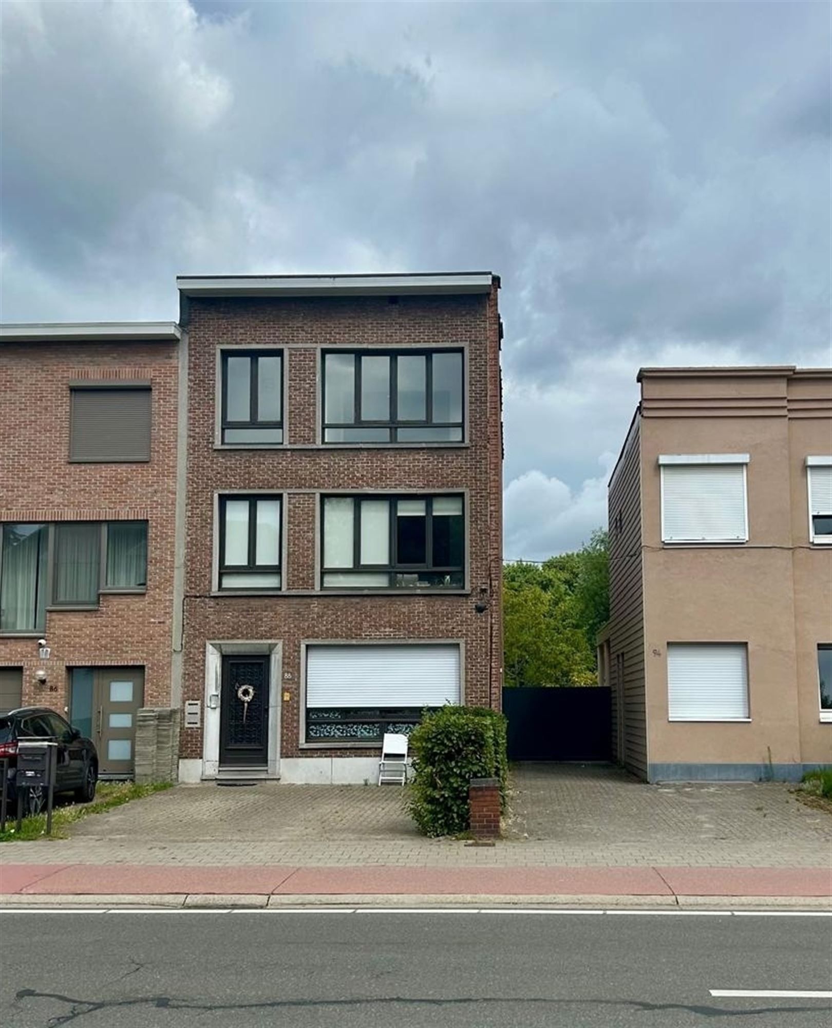 Appartement met twee slaapkamers en terras foto {{pictureIndex}}