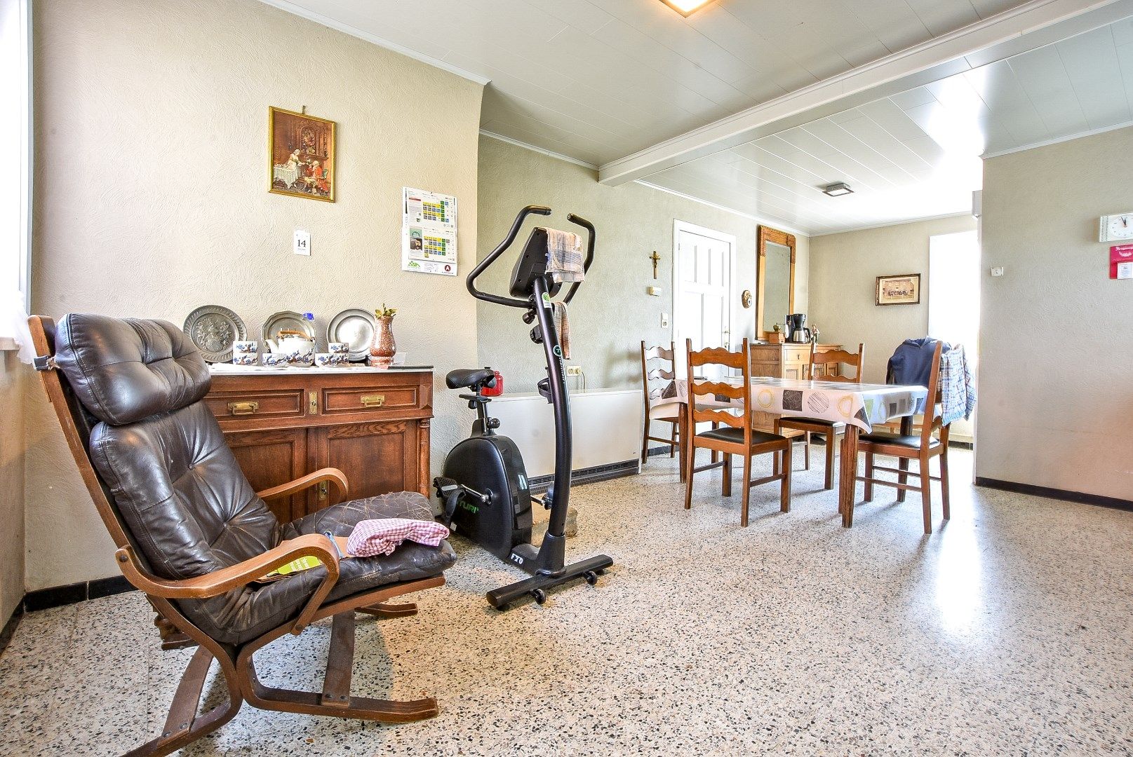 Centraal gelegen hoeve op 11.012m² te Diksmuide! foto 5