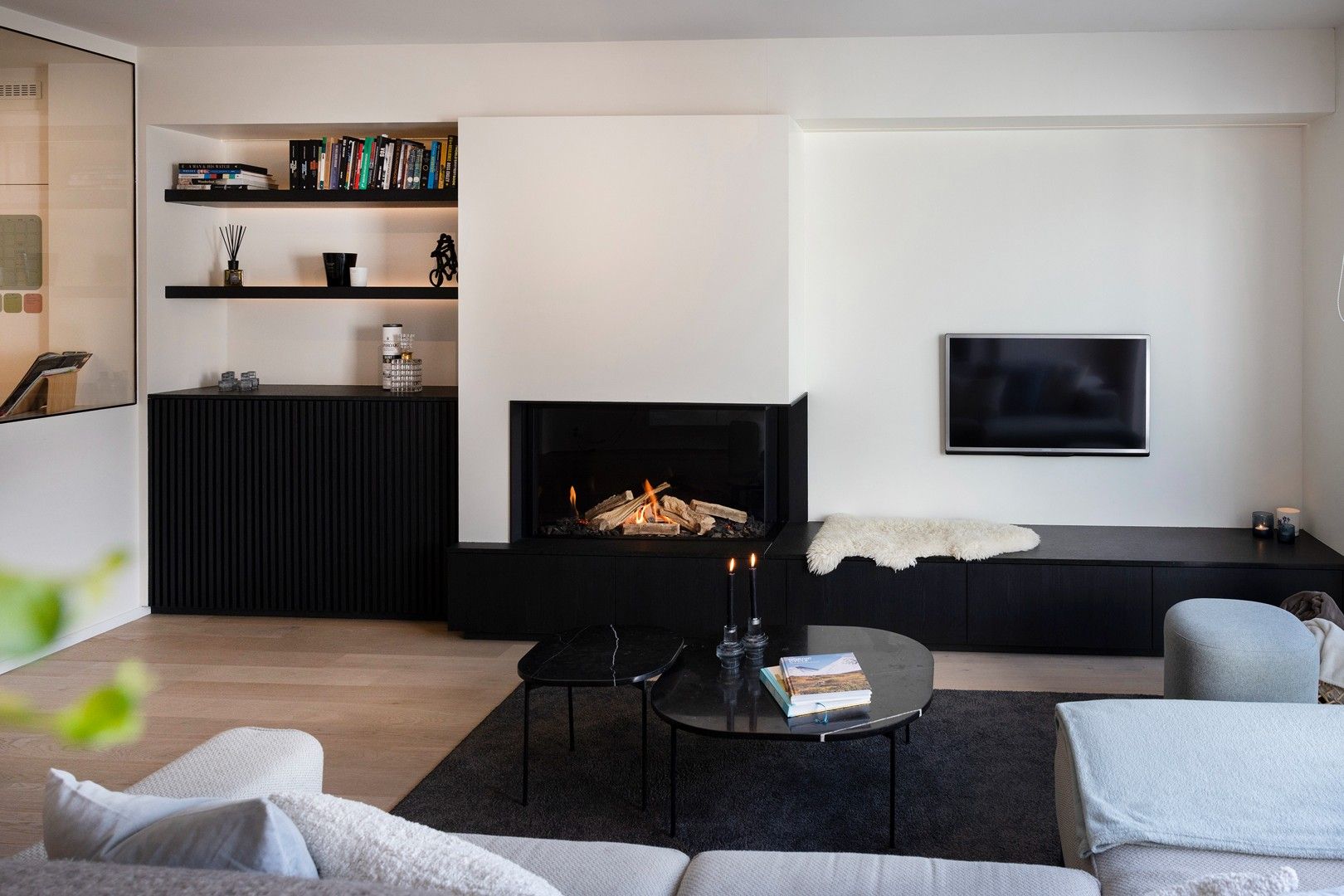 Kwalitatief afgewerkte woning op aangename ligging. foto 6