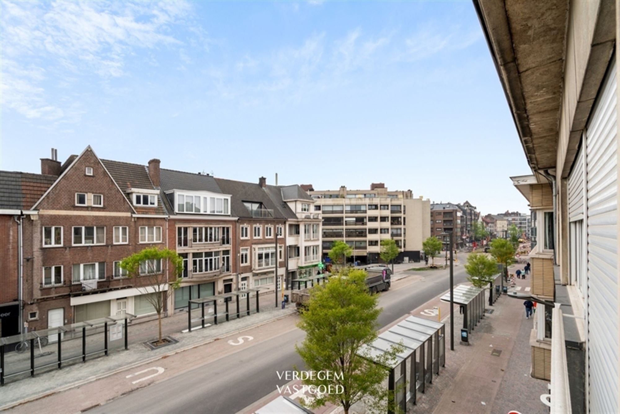 Goed gelegen appartement met 2 slaapkamers foto 8