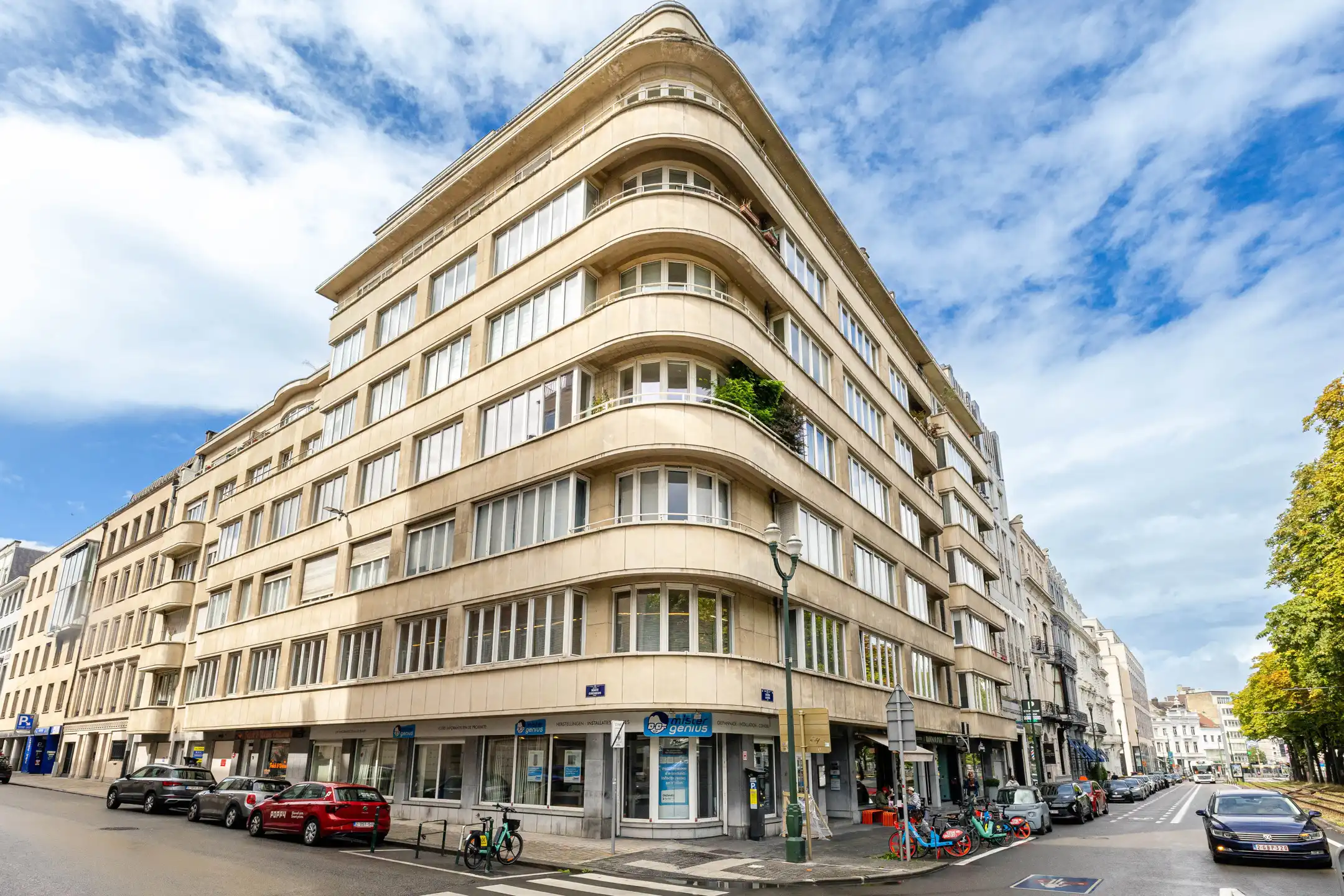 Appartement met 4 slaapkamers aan de Louizalaan foto 39