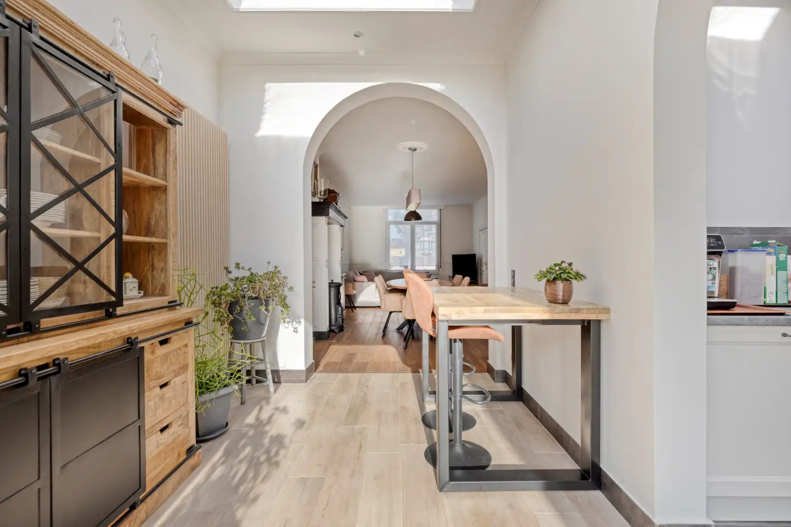 Karaktervolle herenwoning uit 1871 met 4 slaapkamers en prachtige stadstuin foto 8