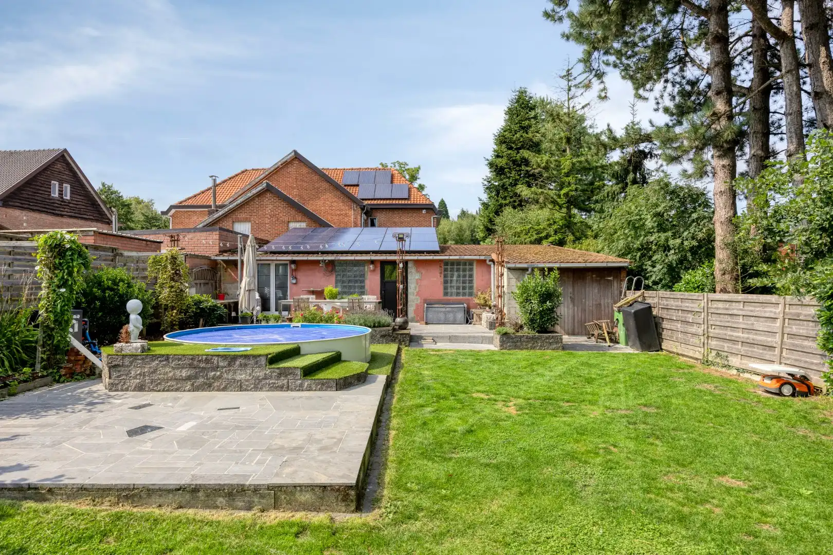 Ruime halfopen bebouwing met grote tuin op fietsafstand van het centrum van Tongeren foto 28