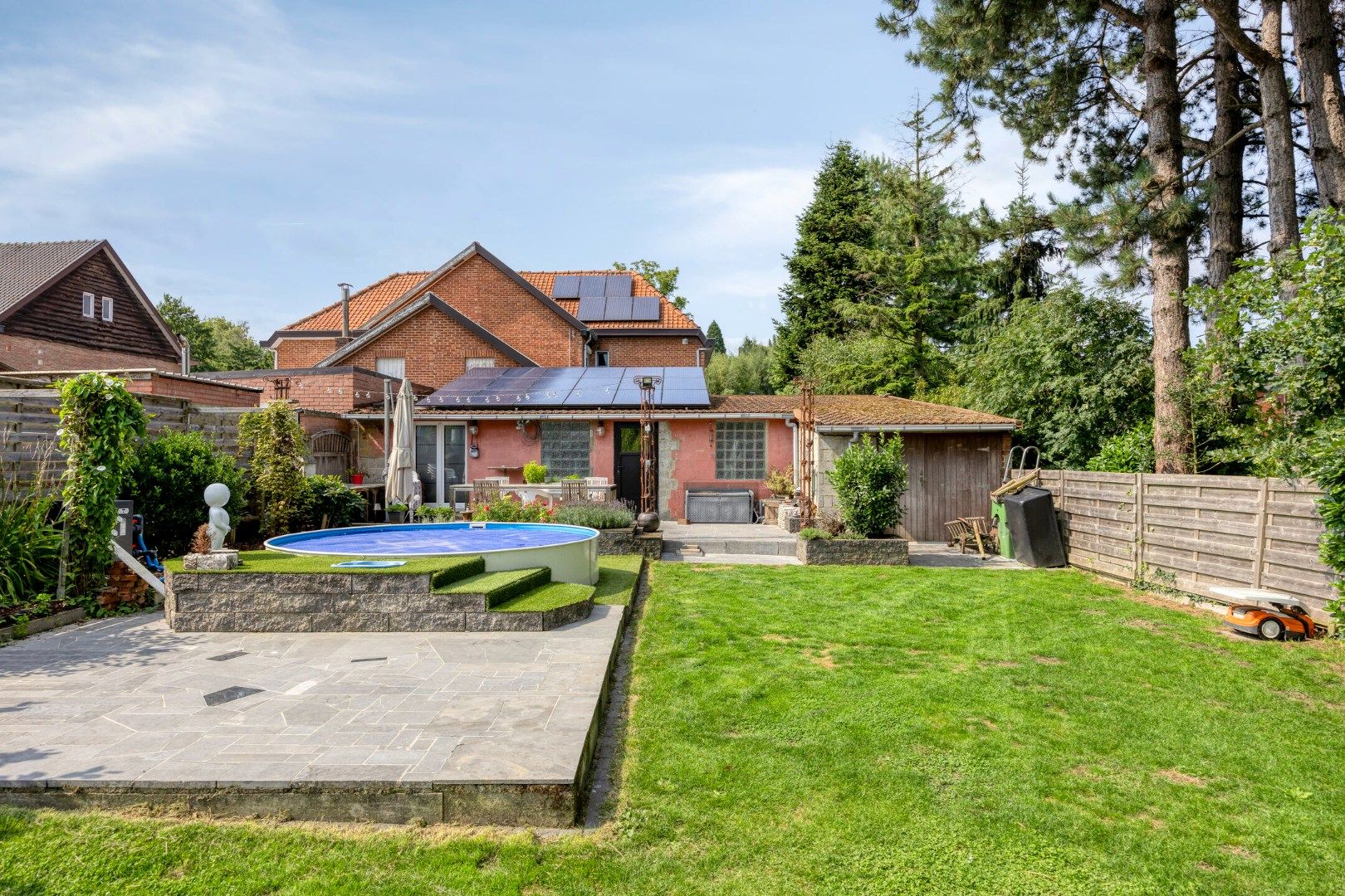 Ruime halfopen bebouwing met grote tuin op fietsafstand van het centrum van Tongeren foto 28