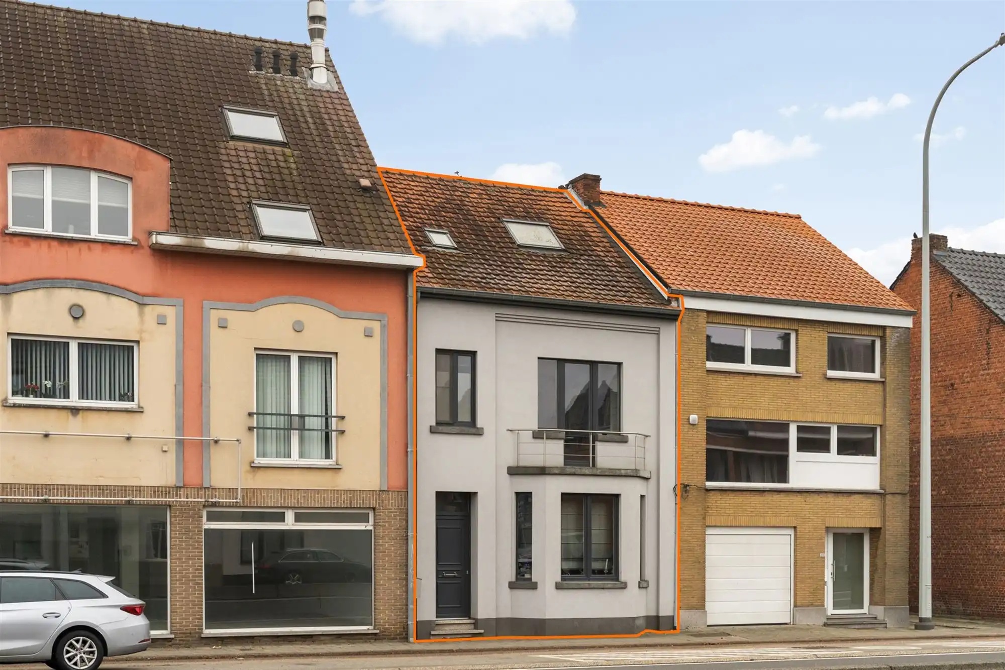 KNAP GERENOVEERDE WONING (175M²) MET 4 SLAAPKAMERS EN LEUKE STADSTUIN TE HASSELT foto 30