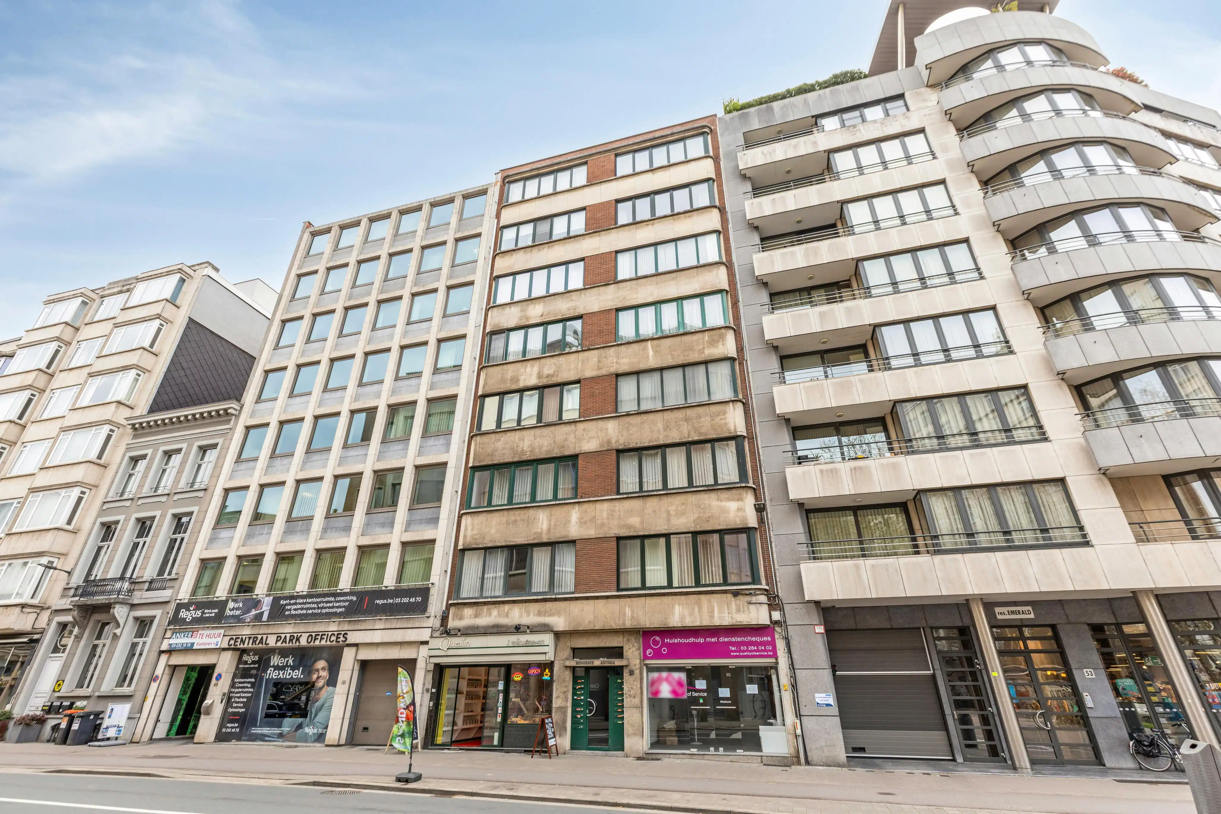 Lichtrijk 2 slaapkamer penthouse te koop bij Stadspark foto 18