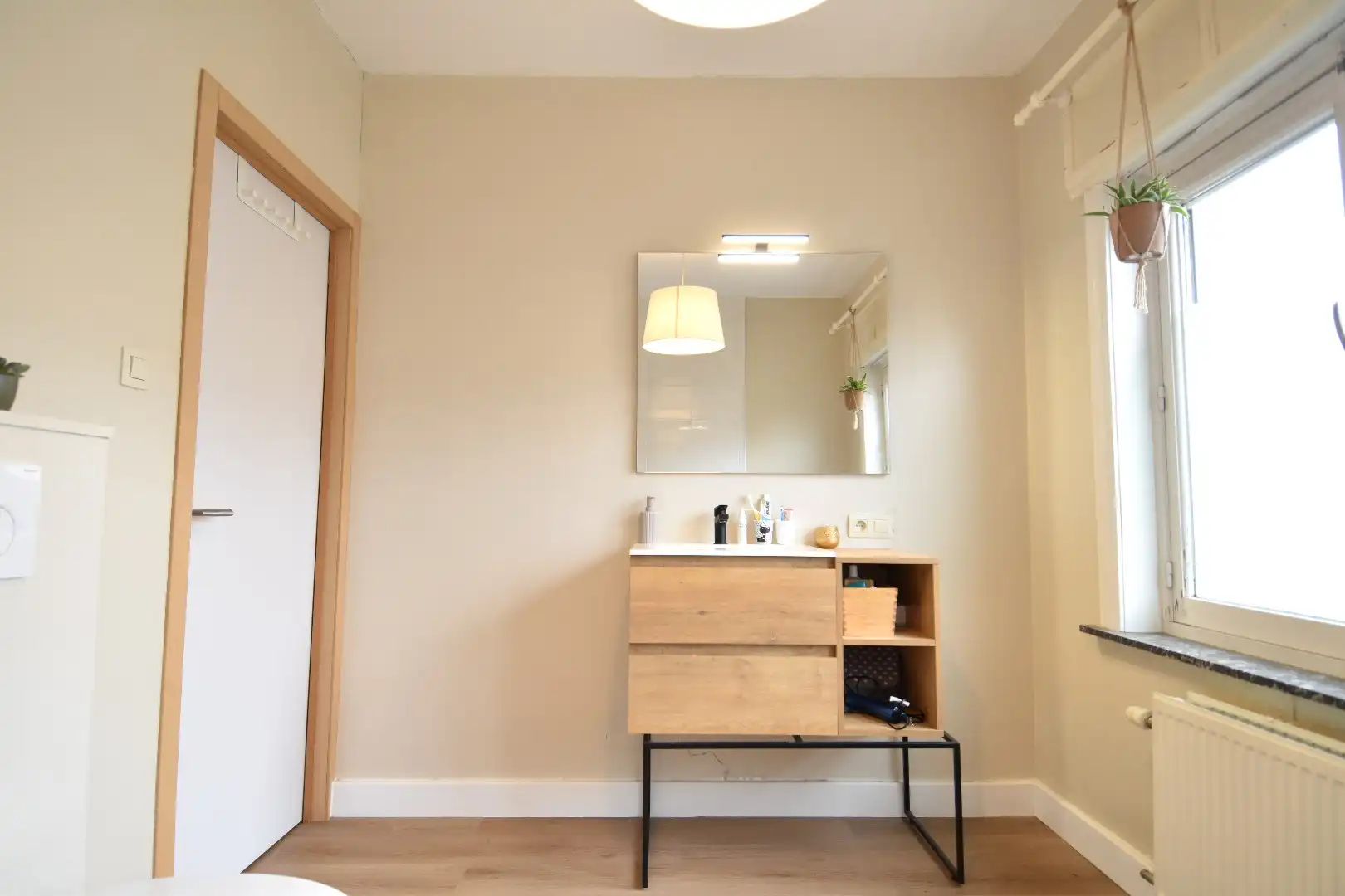 Charmante stadswoning met polyvalente ruimte (48,5 m²) en westgericht terras in hartje Kortrijk foto 12