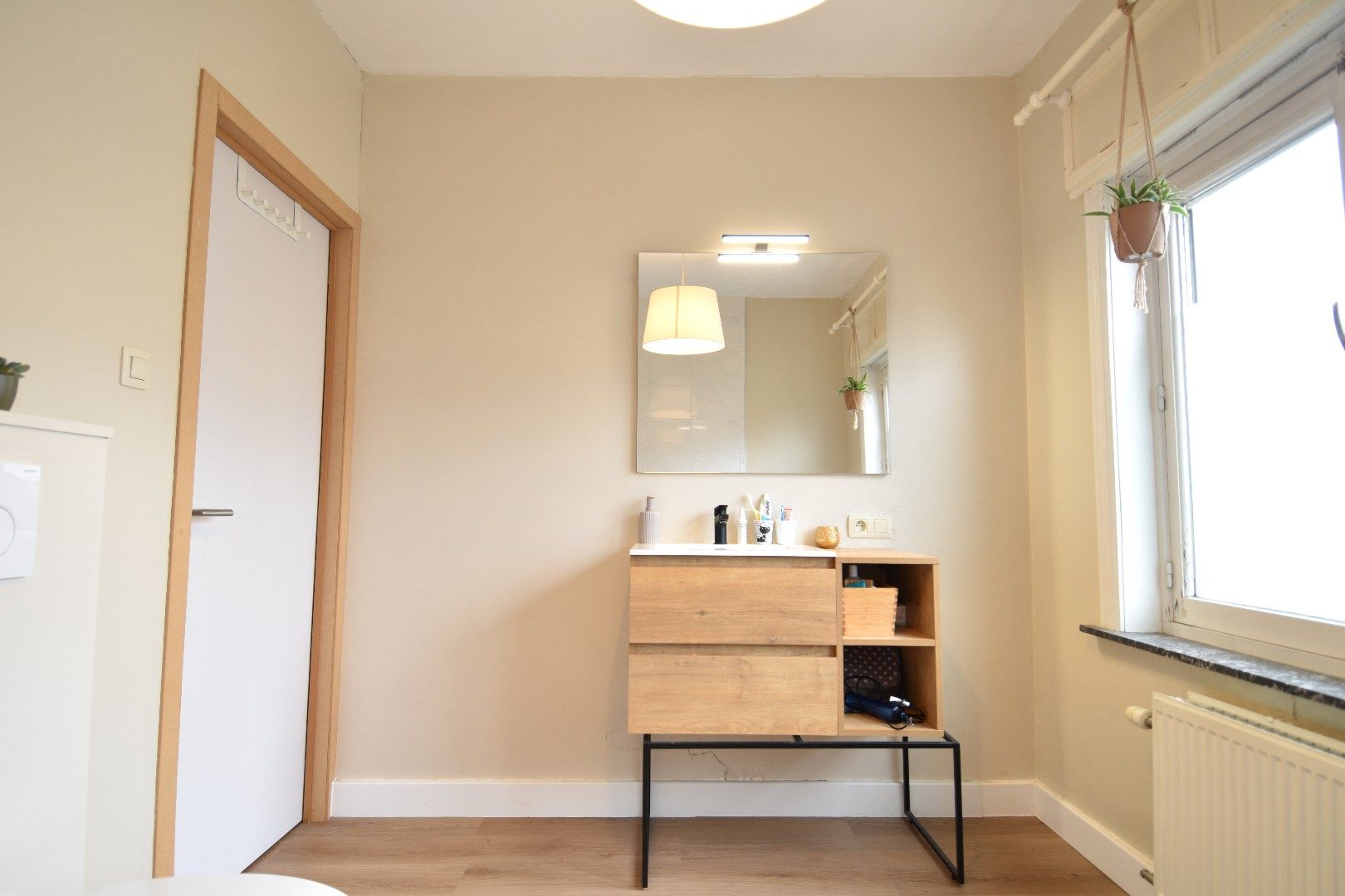 Charmante stadswoning met polyvalente ruimte (48,5 m²) en westgericht terras in hartje Kortrijk foto 11