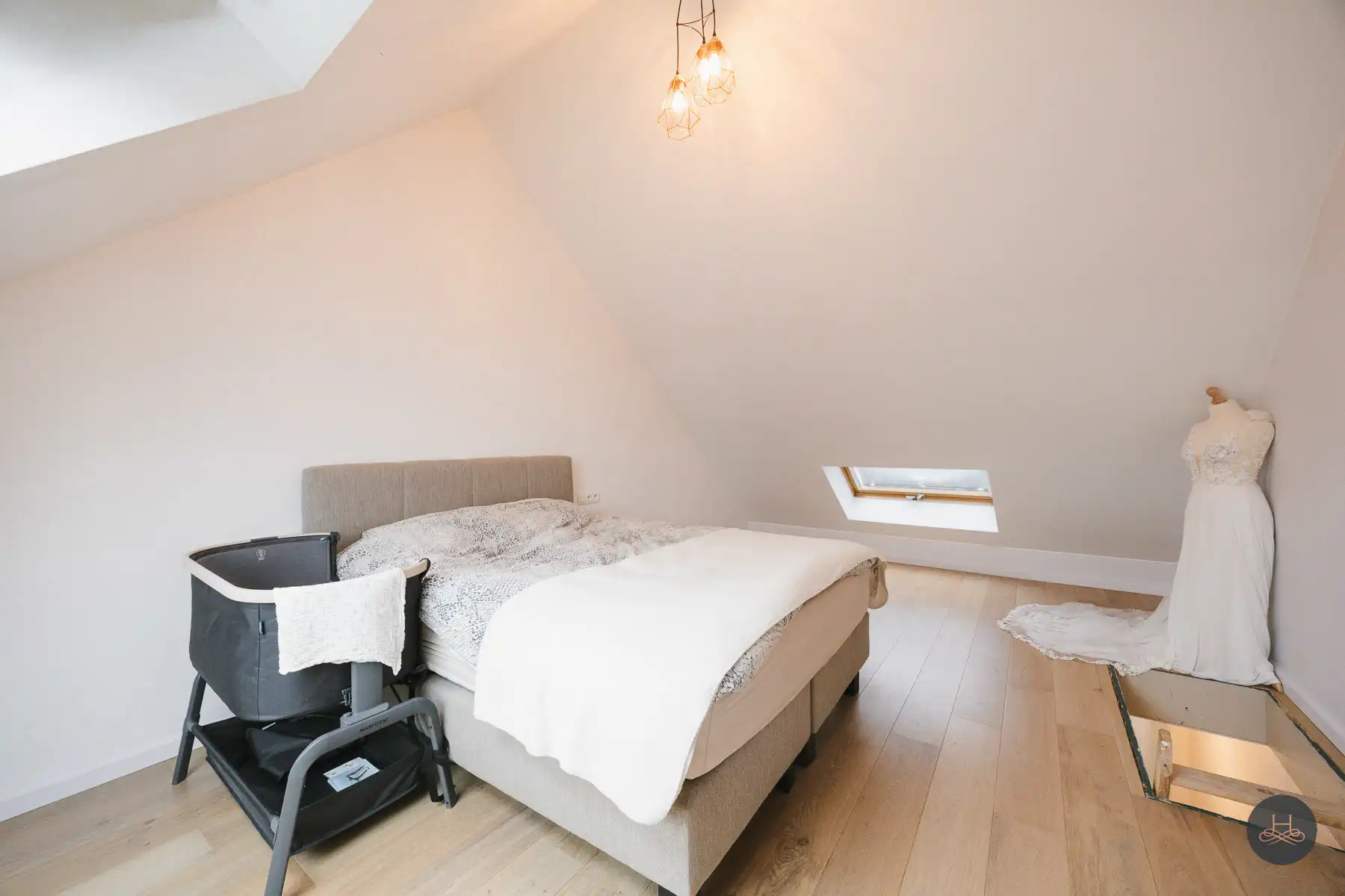 Gerenoveerde en energiezuinige woning met tuin en terrassen foto 21