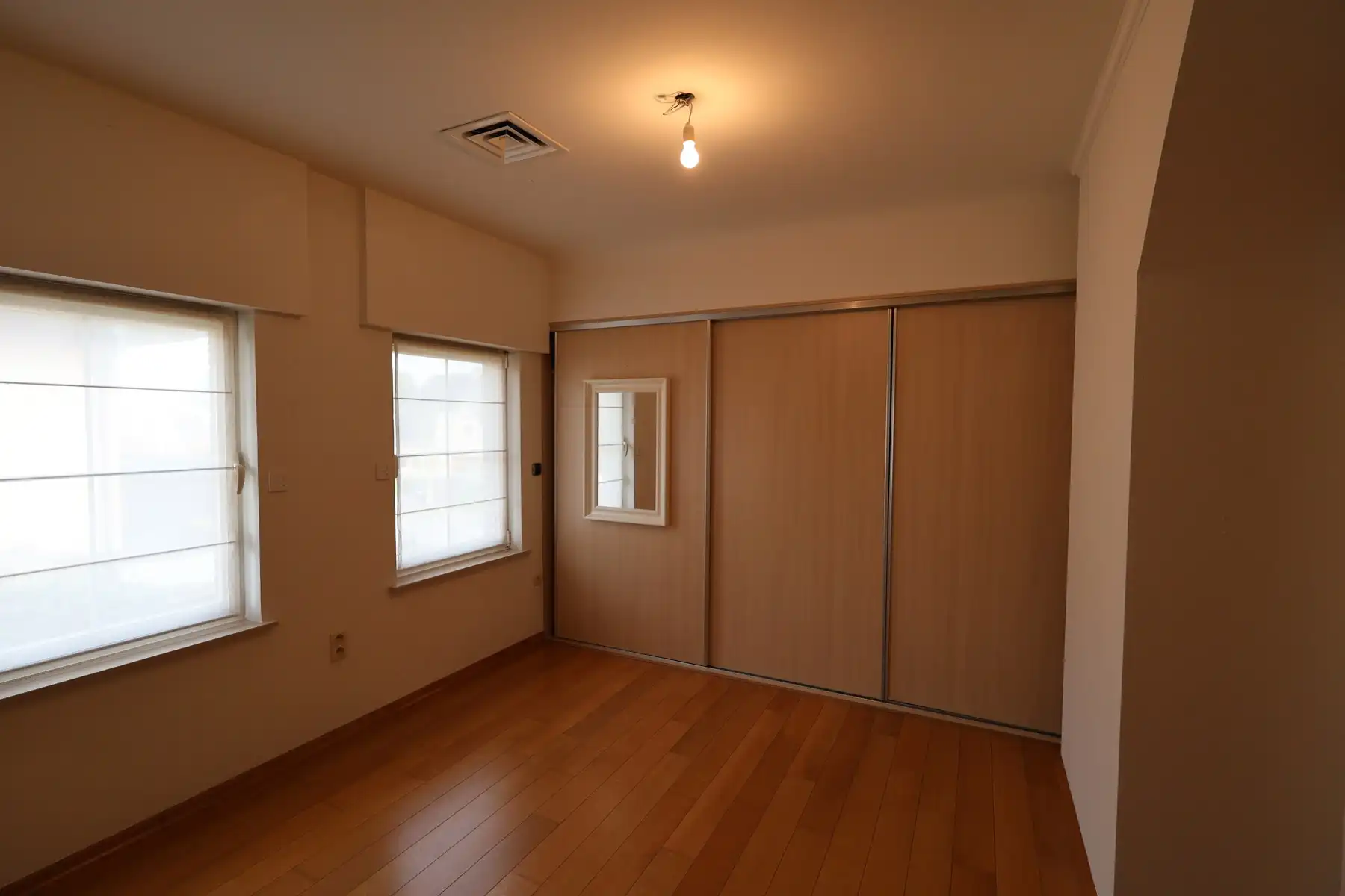 Een ruime gezinswoning met 3 slaapkamers op een perceel van 784m². foto 14