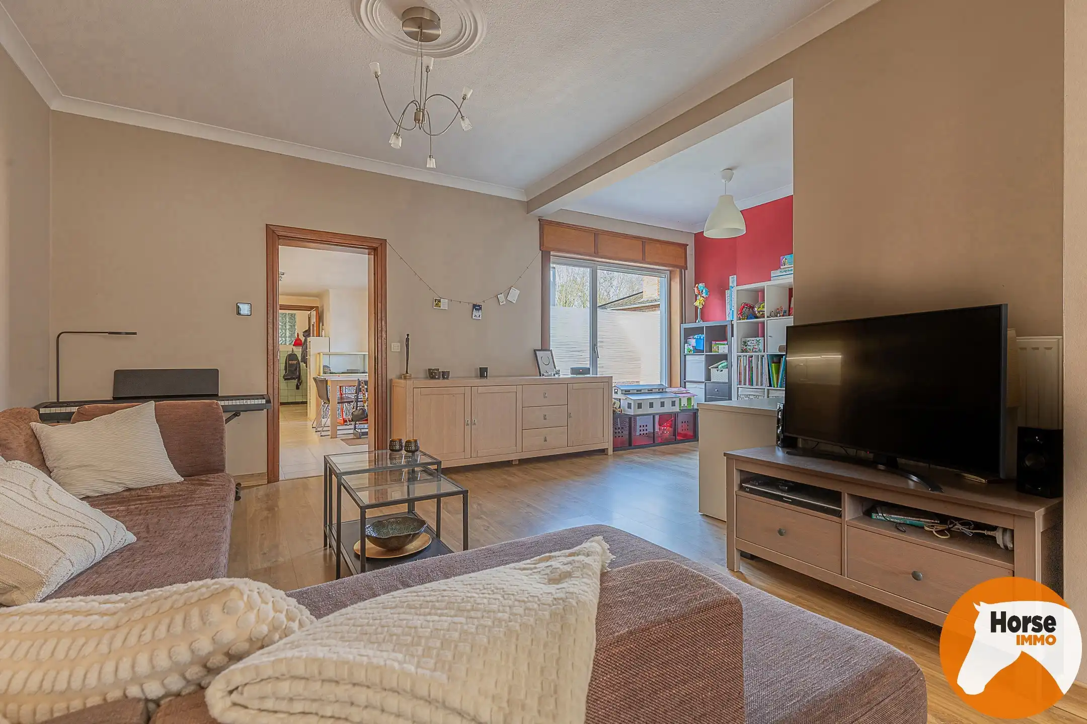 HELDERGEM - Gezellige woning met tuin, weide en stallen foto 5