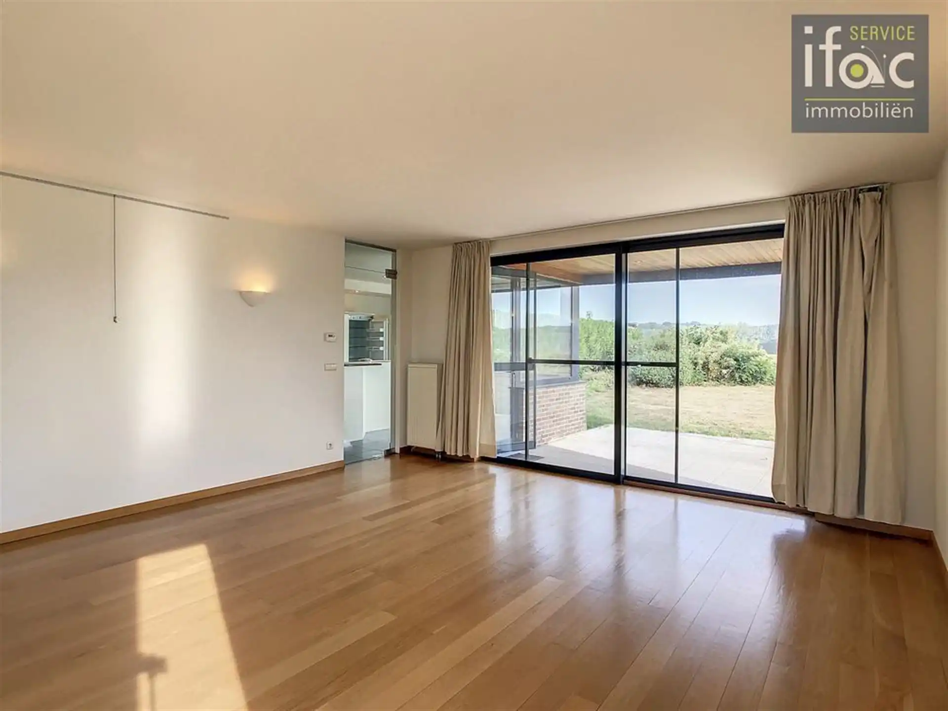 Prachtige 3-gevel villa met unieke panoramische vergezichten foto 7