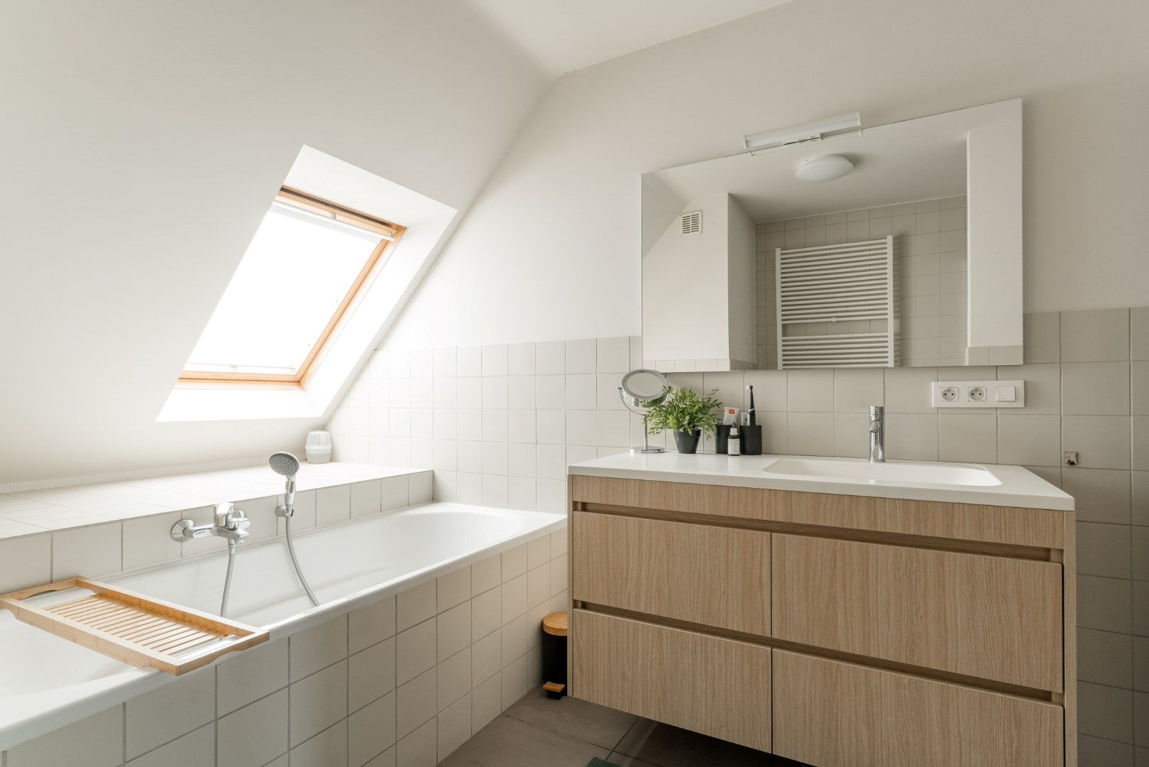 Ruim en instapklaar appartement te koop in 't Linne! foto 13