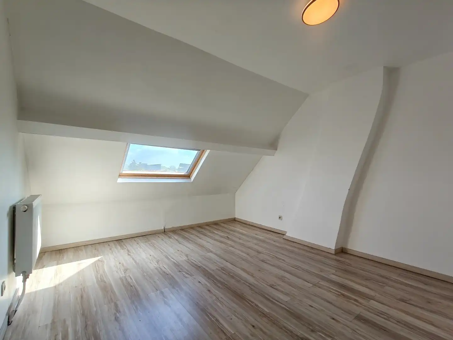 Woning met tuin en zonnepanelen te Lokeren foto 9