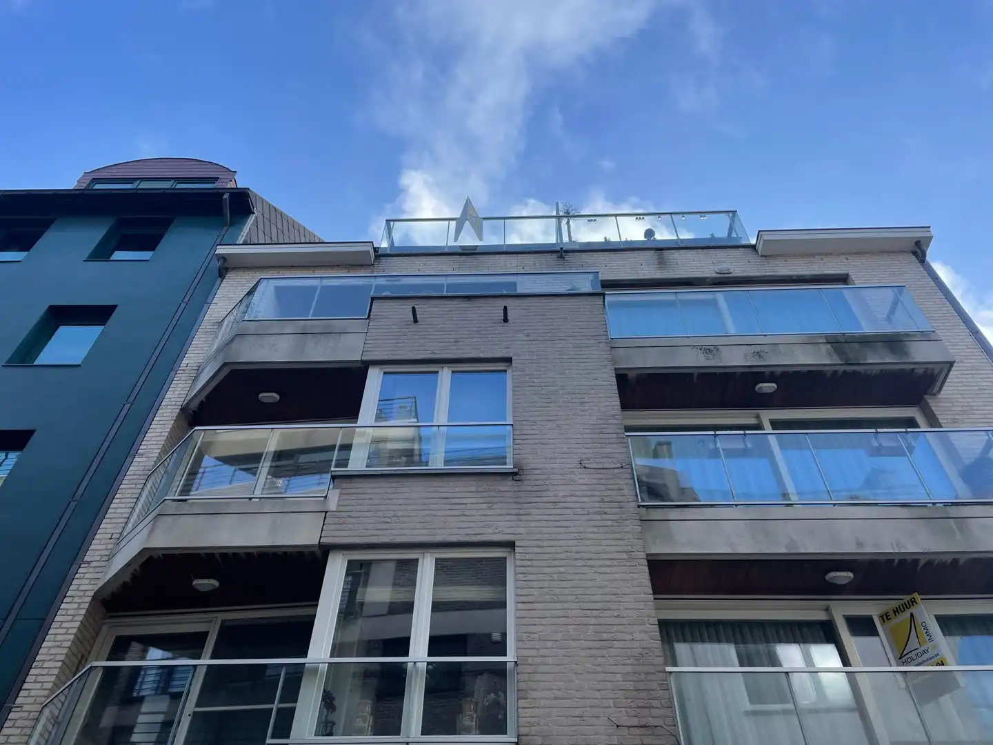 Ruim duplexappartement nabij de zeedijk in een recent gebouw foto 4
